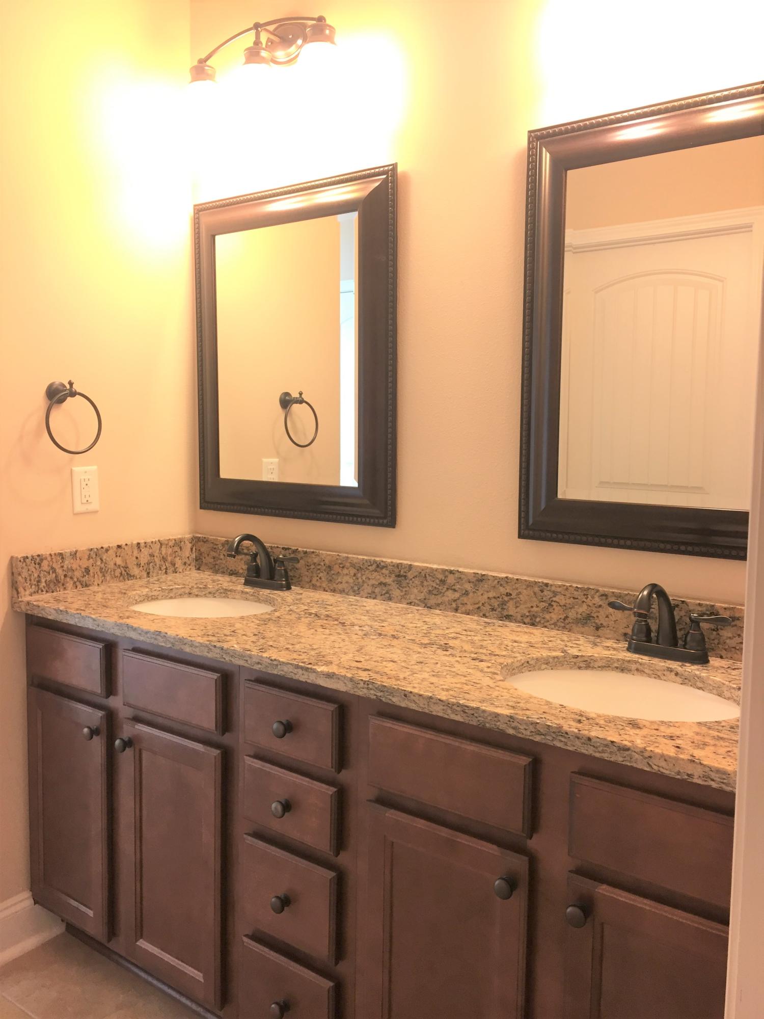 DUGGAN POND ESTATES - Residential Lease