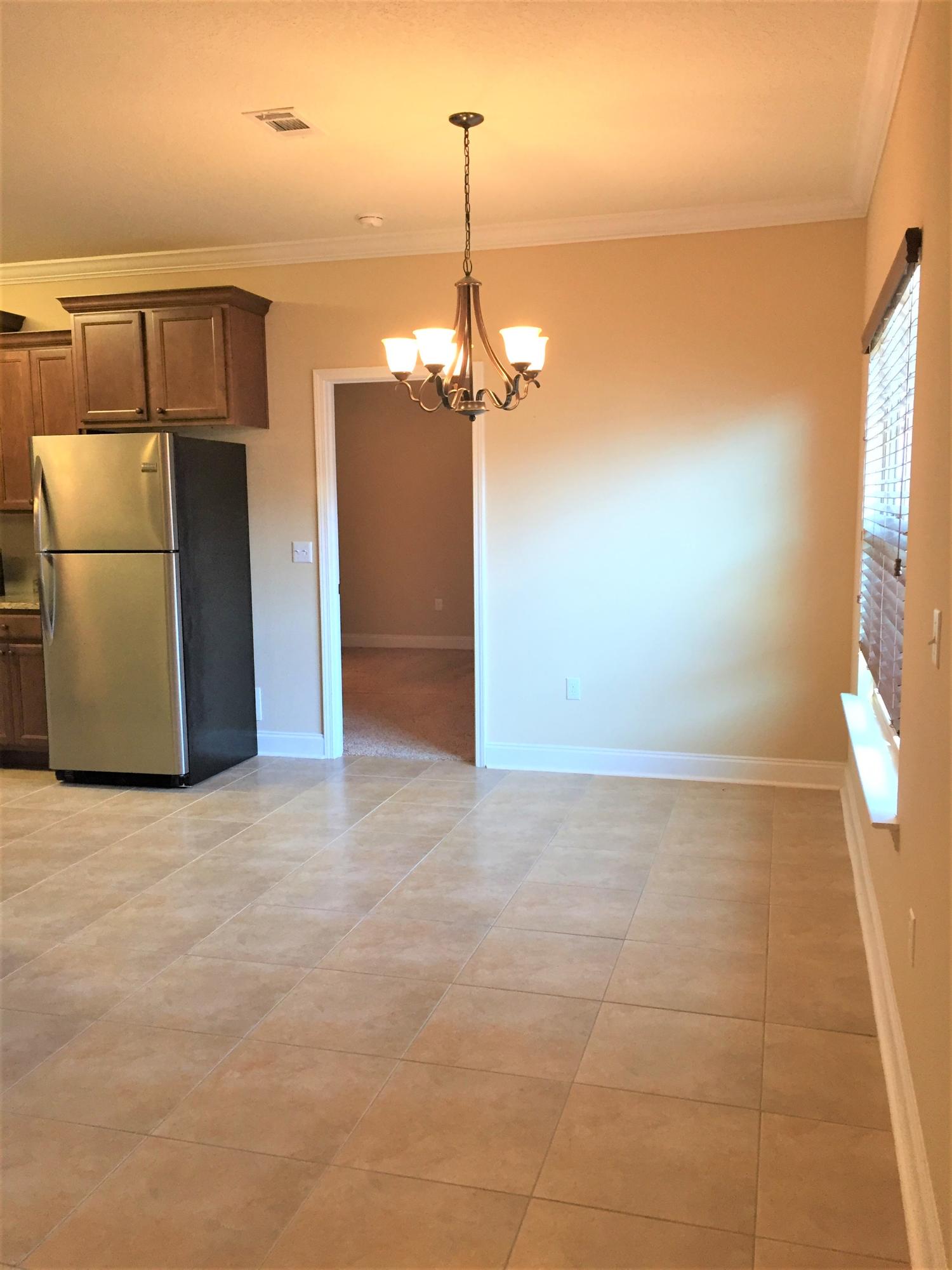 DUGGAN POND ESTATES - Residential Lease