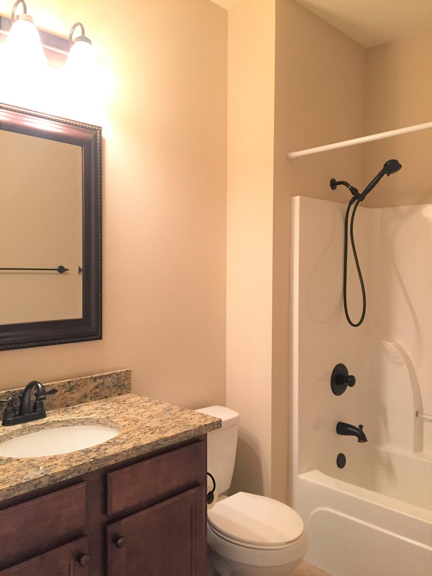 DUGGAN POND ESTATES - Residential Lease