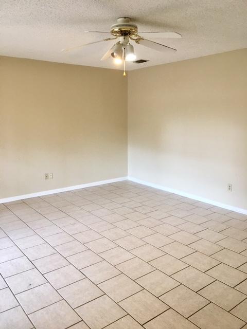 MIRAMAR ESTATES 2ND ADDN - Residential Lease