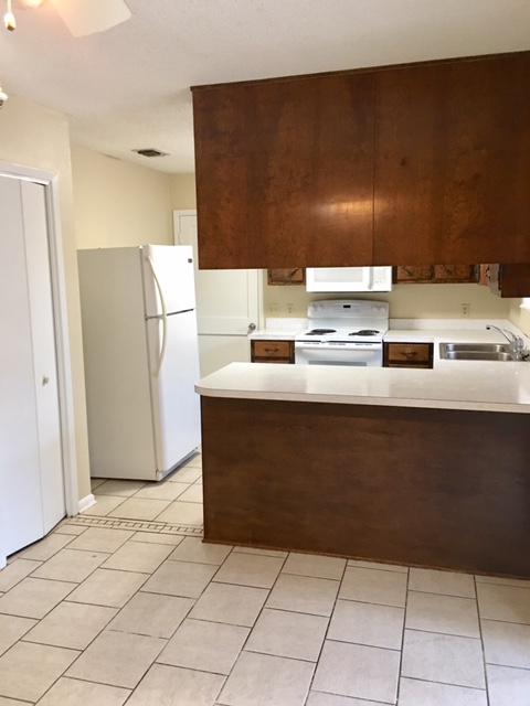 MIRAMAR ESTATES 2ND ADDN - Residential Lease
