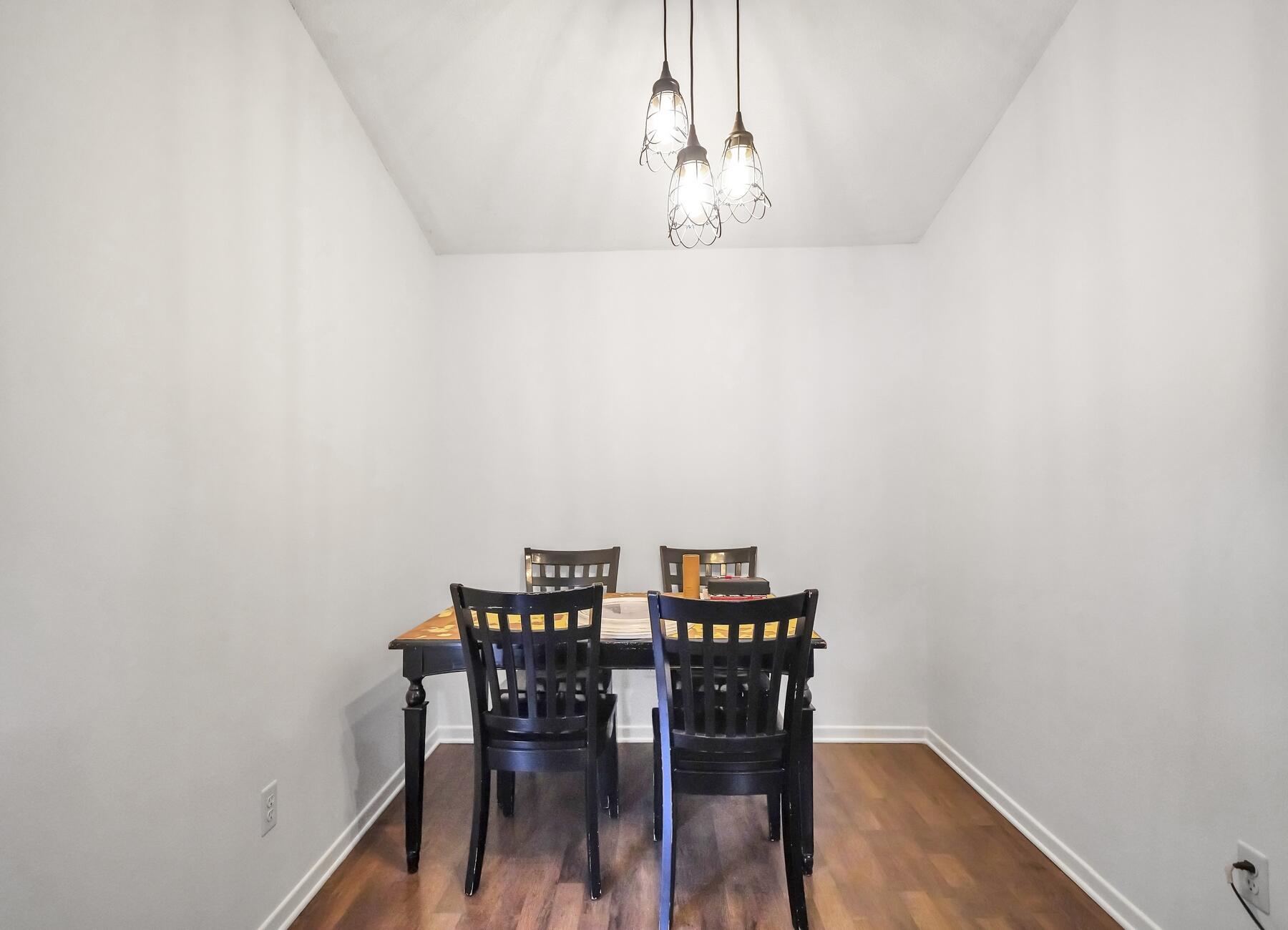INDIAN OAKS - Residential Lease