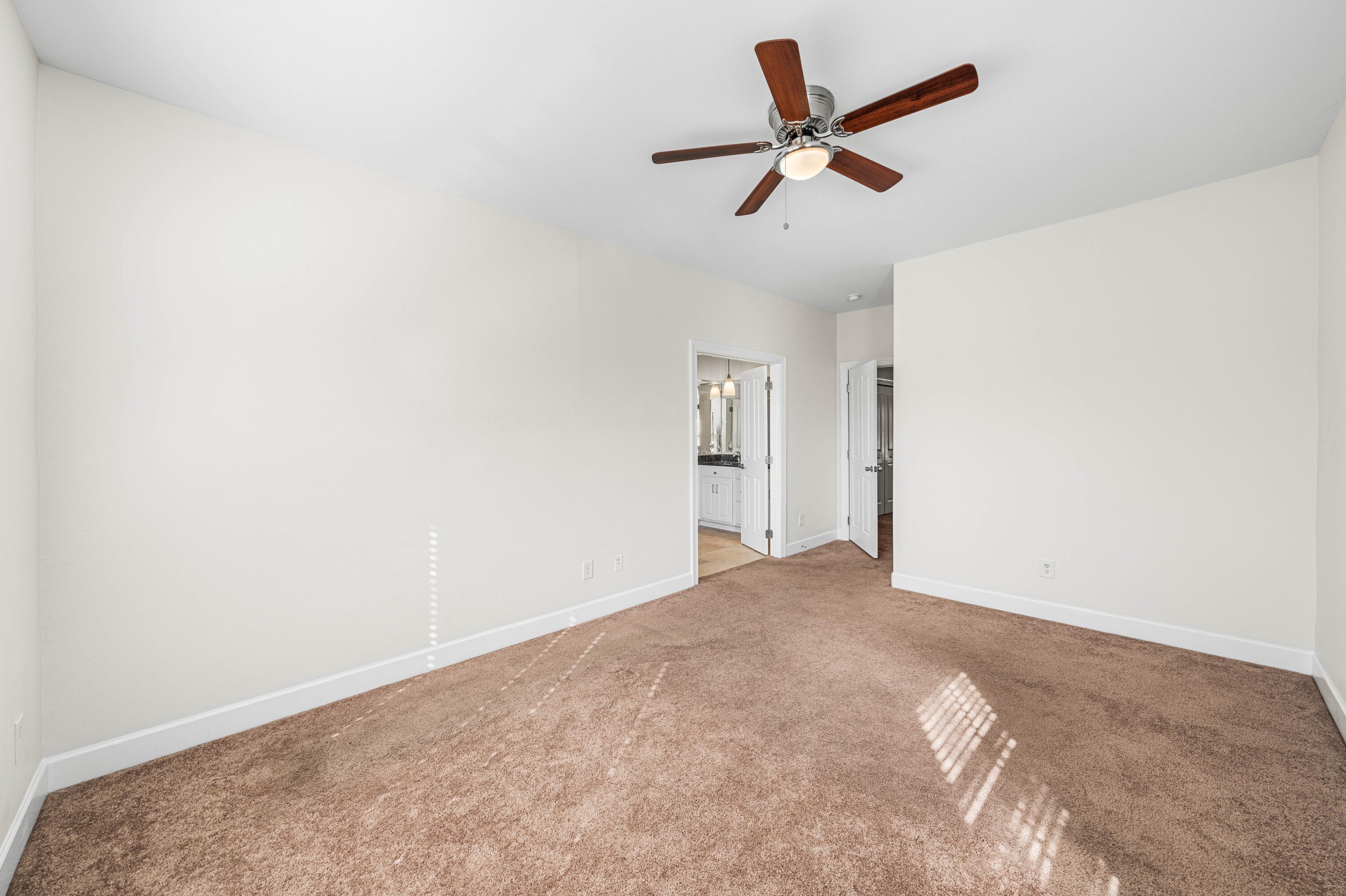 SOUTH HAVEN TOWNHOMES - Residential