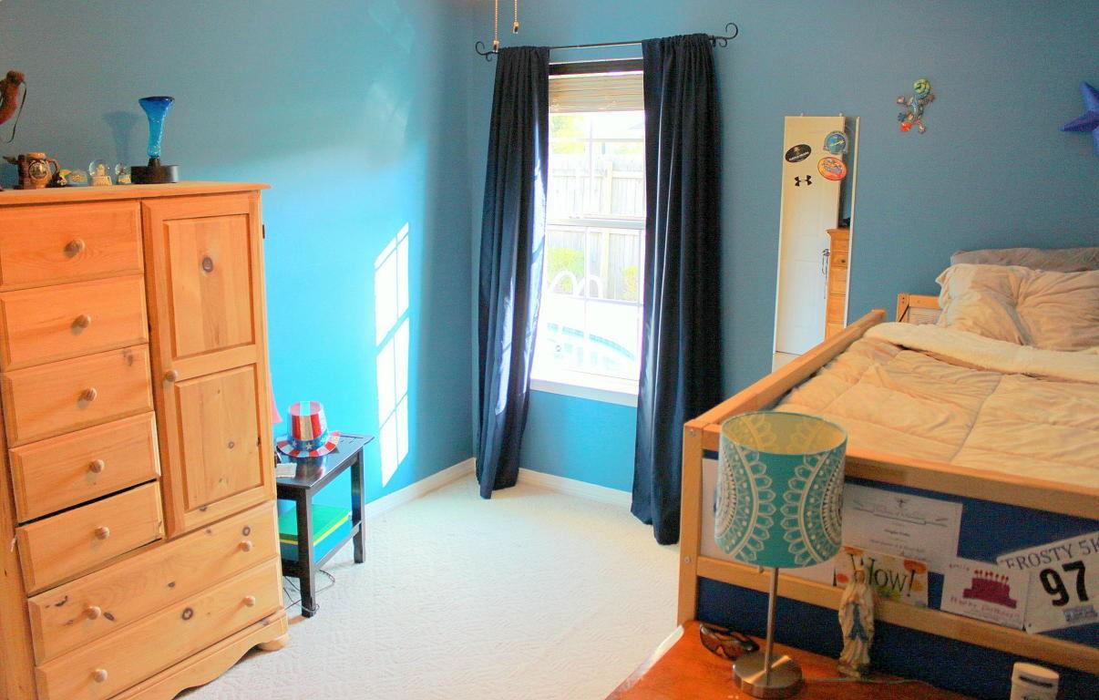 RIDGE WOOD MANOR - Residential Lease