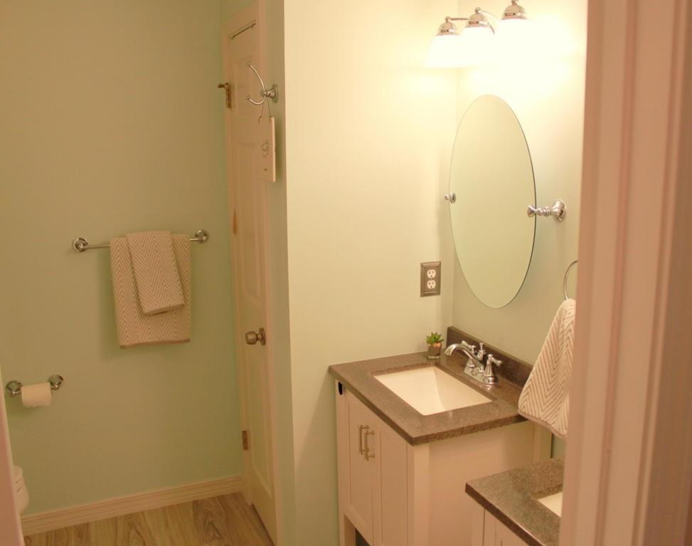 RIDGE WOOD MANOR - Residential Lease