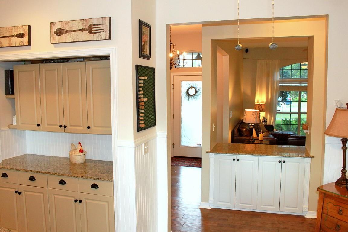 RIDGE WOOD MANOR - Residential Lease