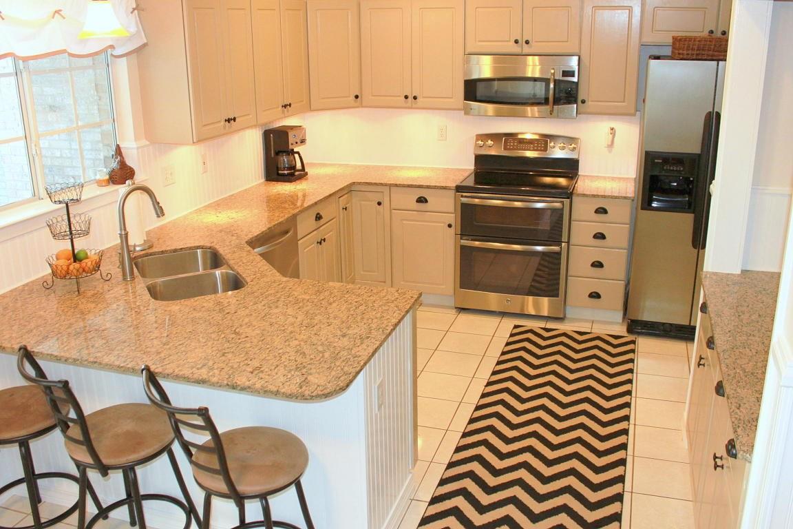 RIDGE WOOD MANOR - Residential Lease