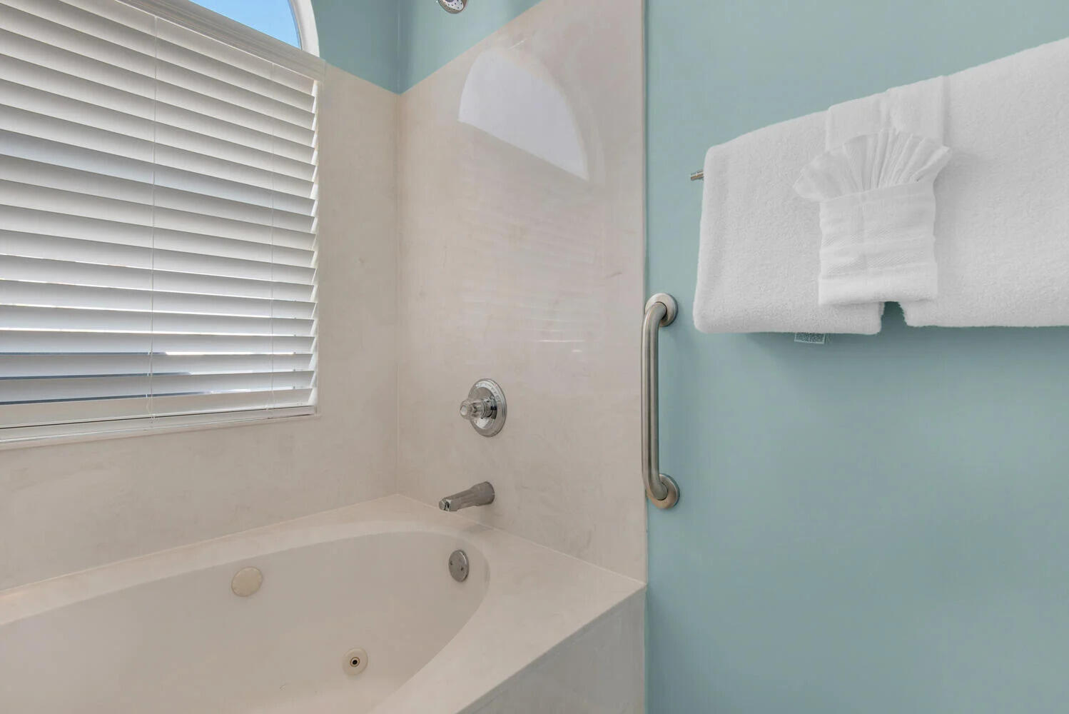 MARAVILLA COTTAGES - Residential