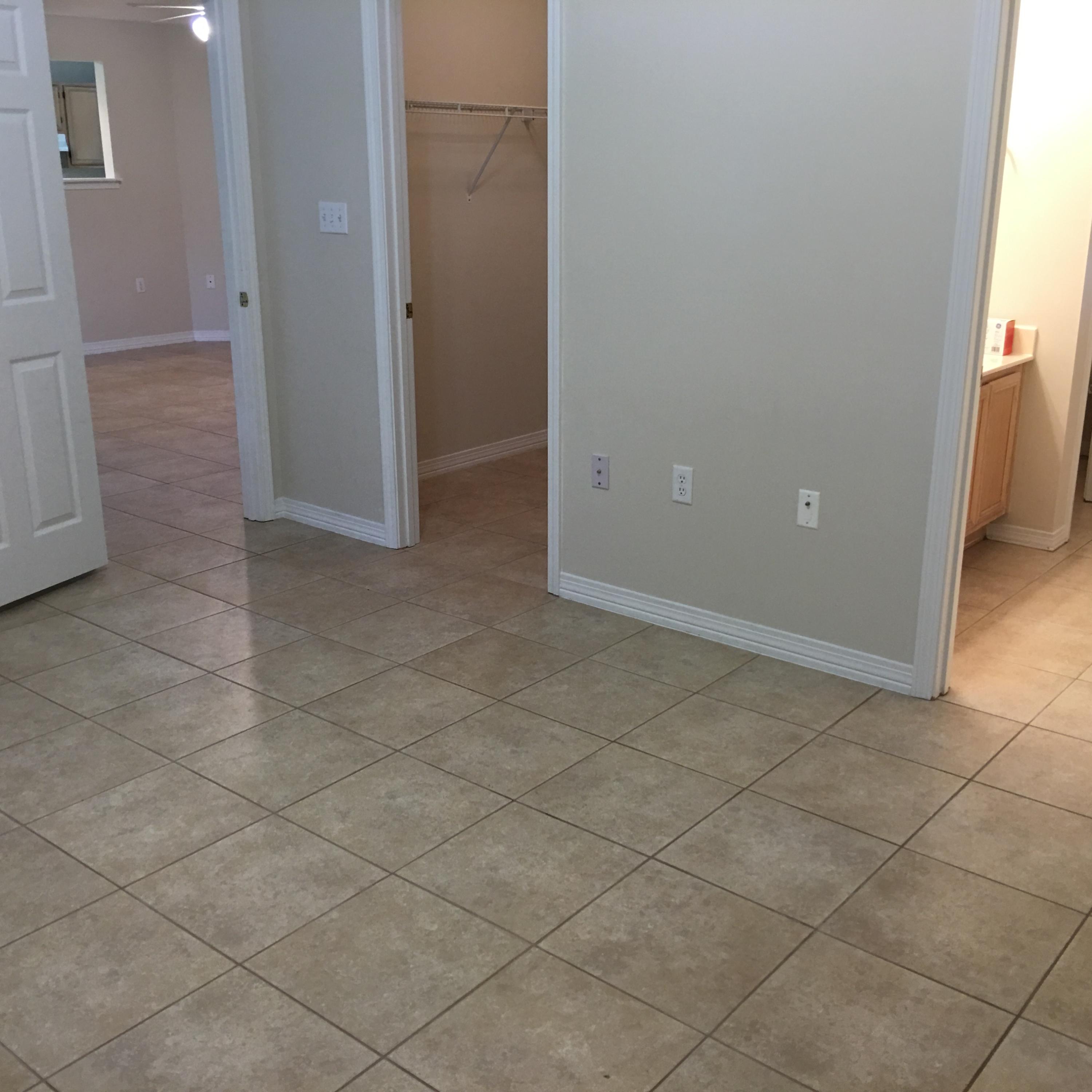 SUNRISE VILLAGE S/D - Residential Lease