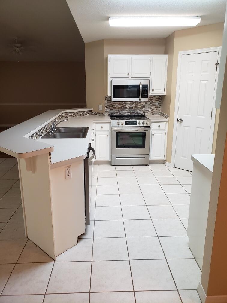 WATERFORD ESTATES S/D - Residential Lease