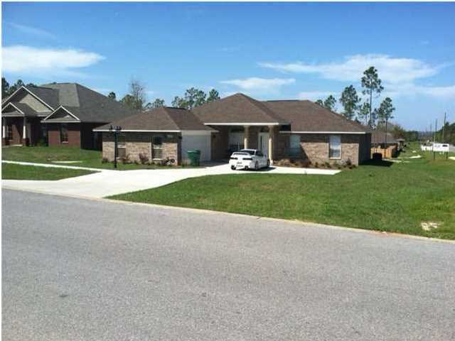 THIS IS AN ALL BRICK HOME WITH 4 BEDROOMS AND 3 BATHS. SPLIT BEDROOM PLAN WITH TREY CEILING IN MASTER BEDROOM. MASTER BATH FEATURES DOUBLE VANITIES, GARDEN TUB, SEPARATE SHOWER AND WALK-IN CLOSET. KITCHEN HAS GRANITE COUNTERTOPS, UPGRADED CABINETS WITH CROWN MOLDING AND STAINLESS STEEL APPLIANCES. TILE IN ALL WET AREAS. PETS ALLOWED WITH OWNER PERMISSION.