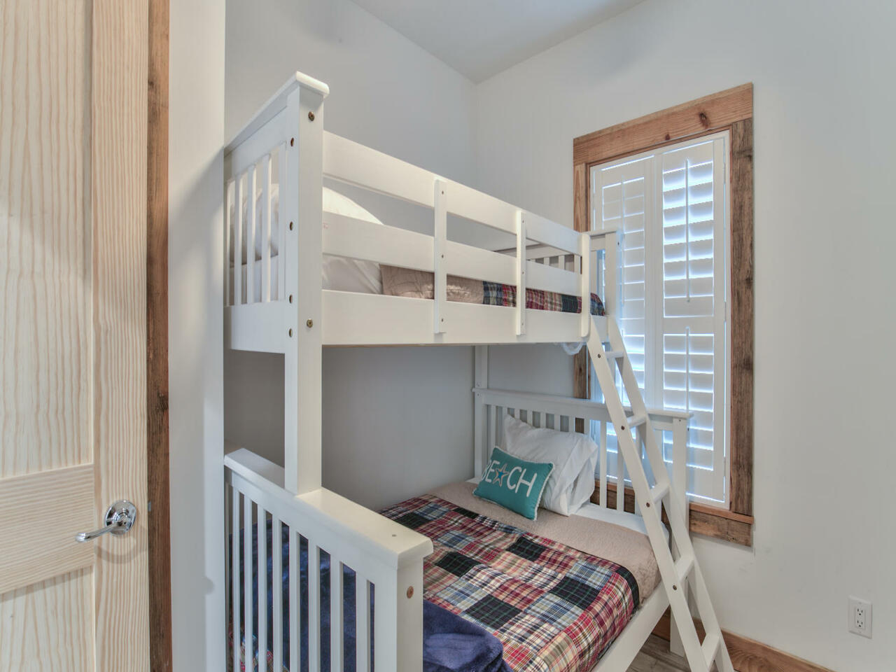 SEACREST BEACH PH 3 - Residential