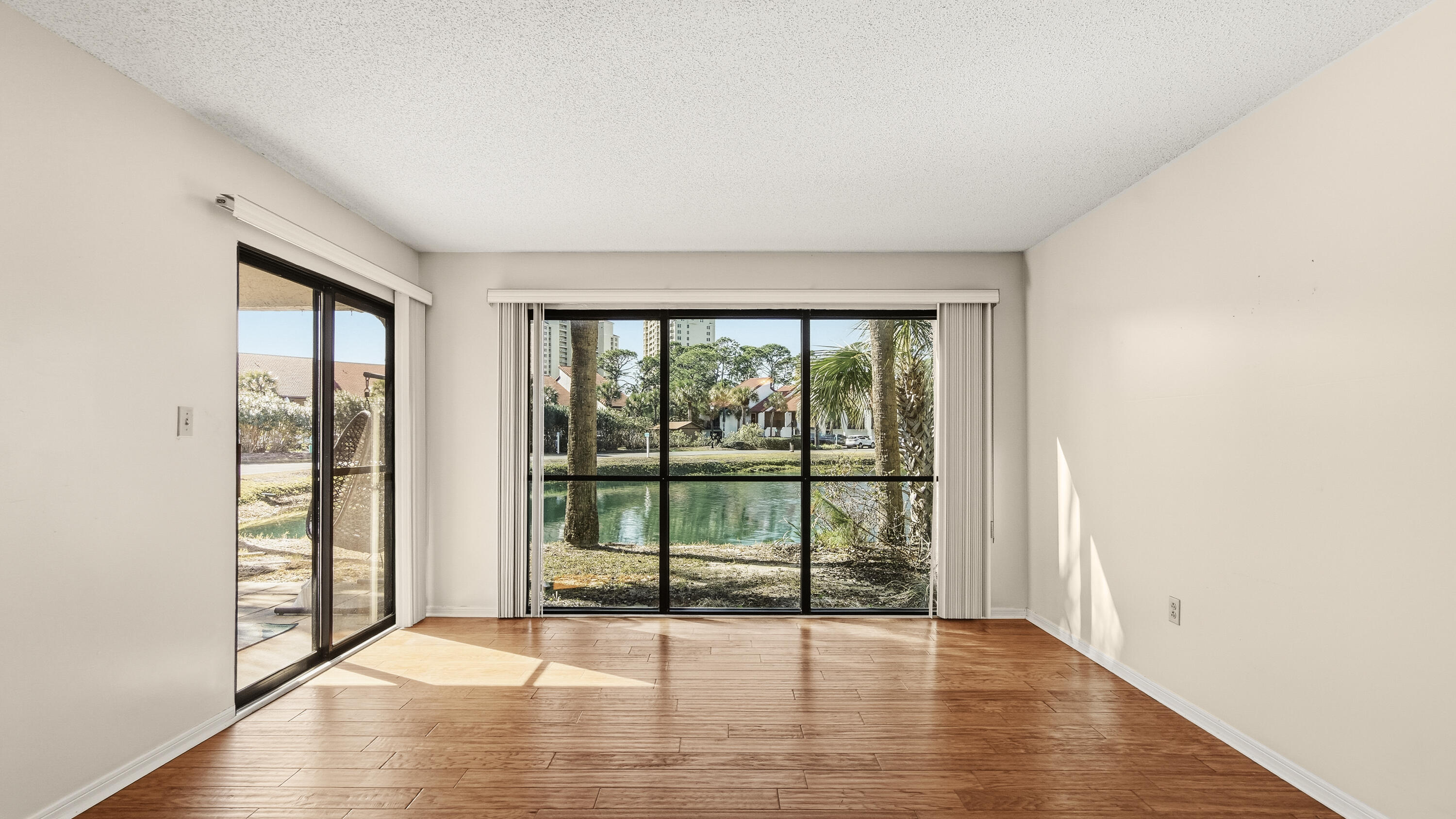 EDGEWATER GOLF VILLAS 2A CONDO - Residential
