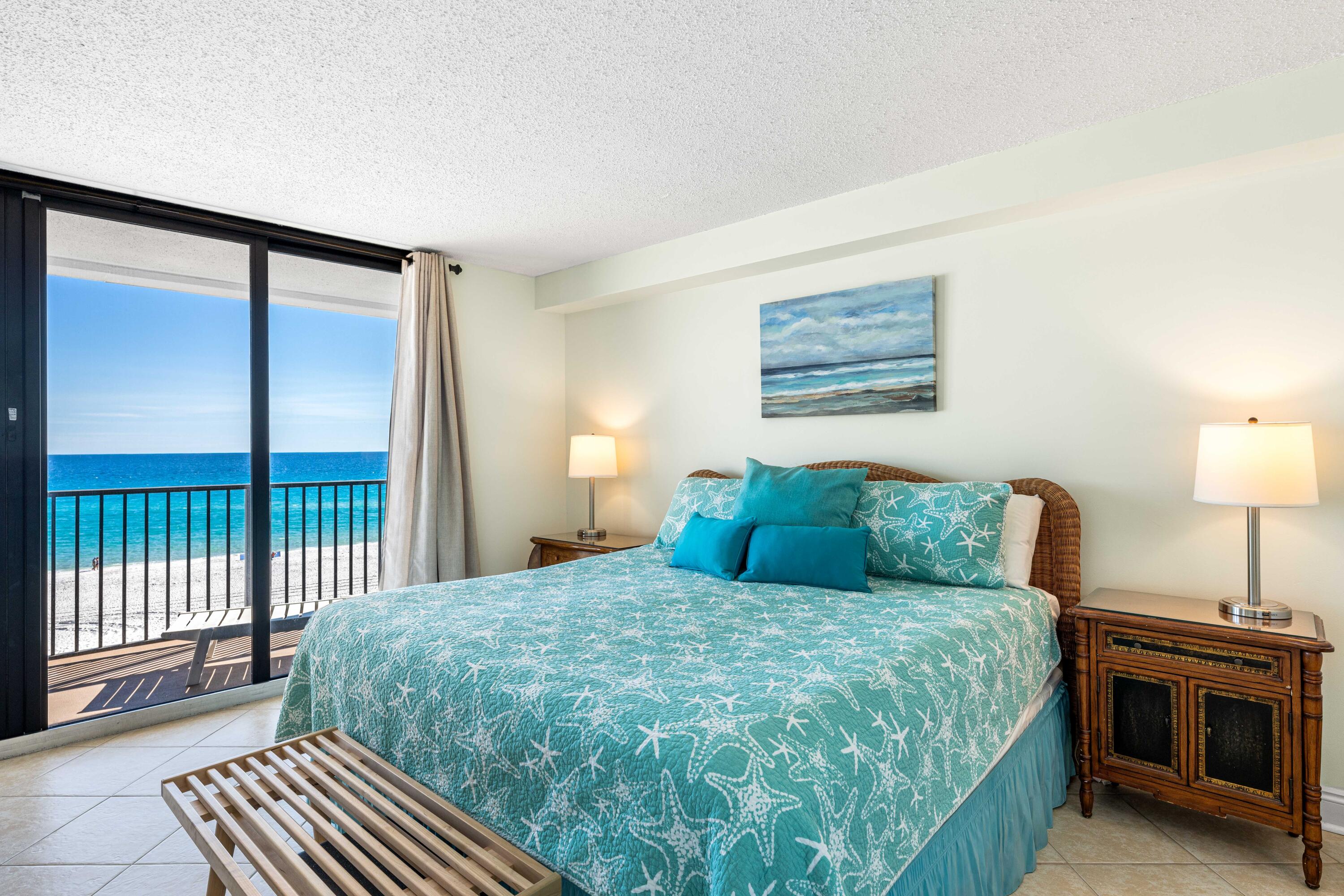 EMERALD SURF CONDO - Residential