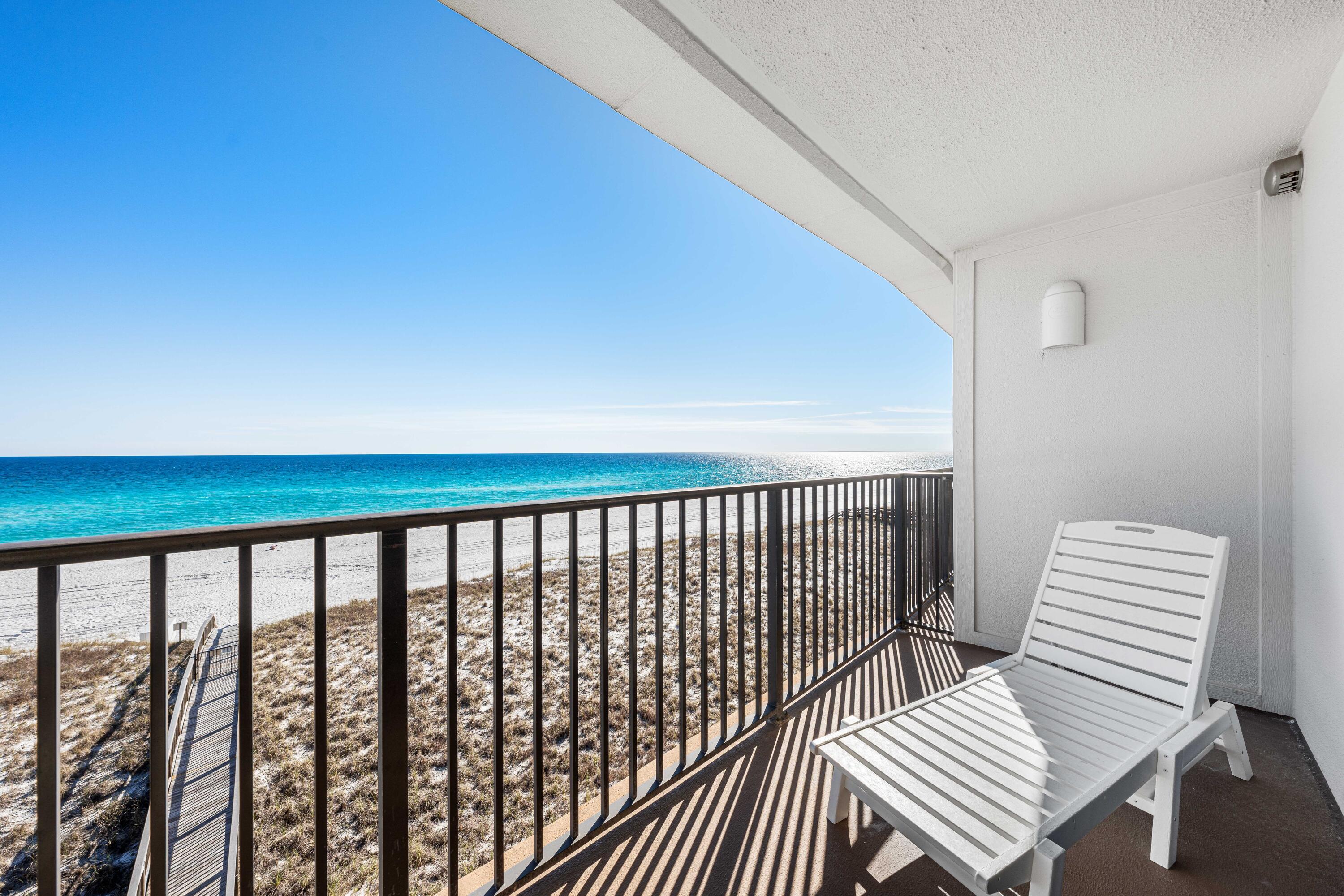 EMERALD SURF CONDO - Residential