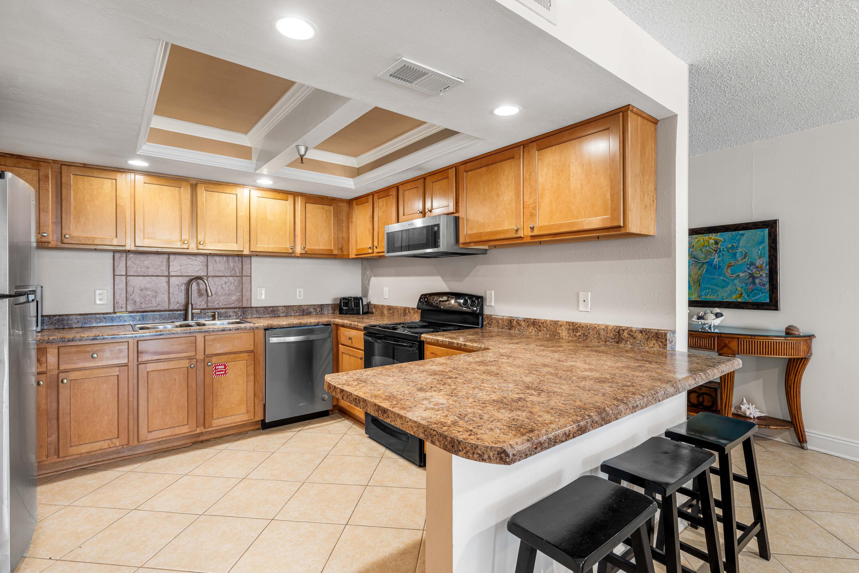 EMERALD SURF CONDO - Residential
