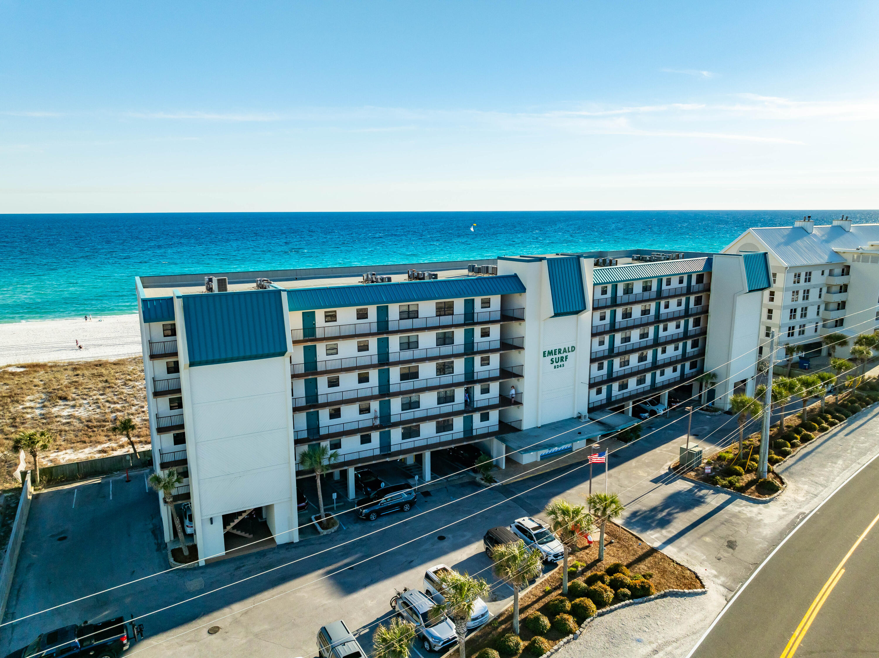 EMERALD SURF CONDO - Residential