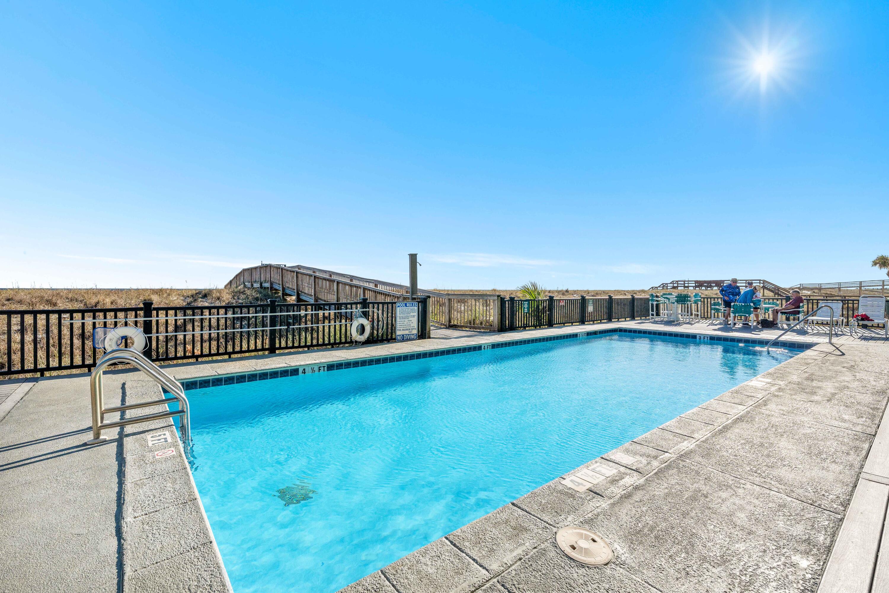 EMERALD SURF CONDO - Residential