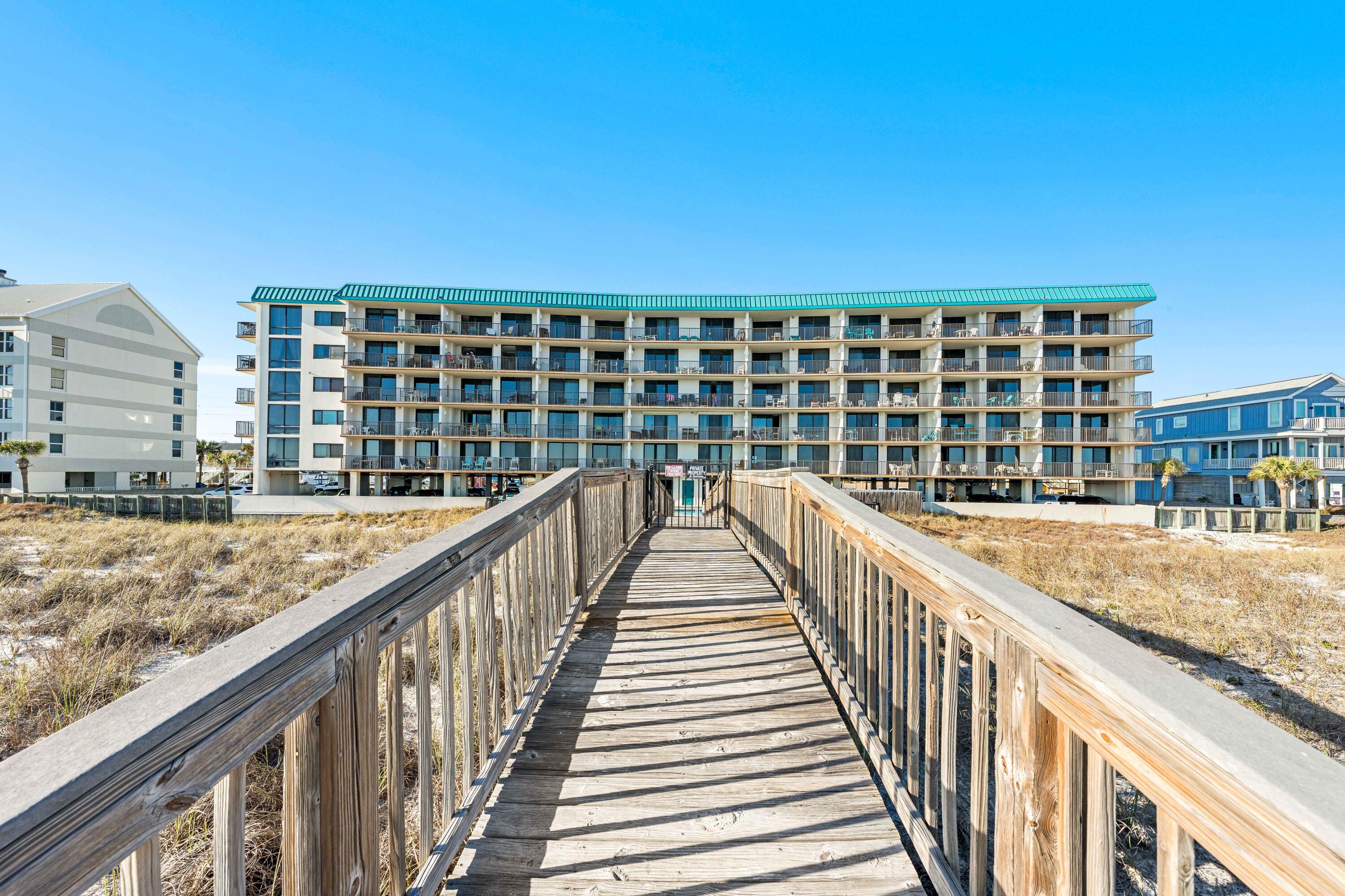 EMERALD SURF CONDO - Residential