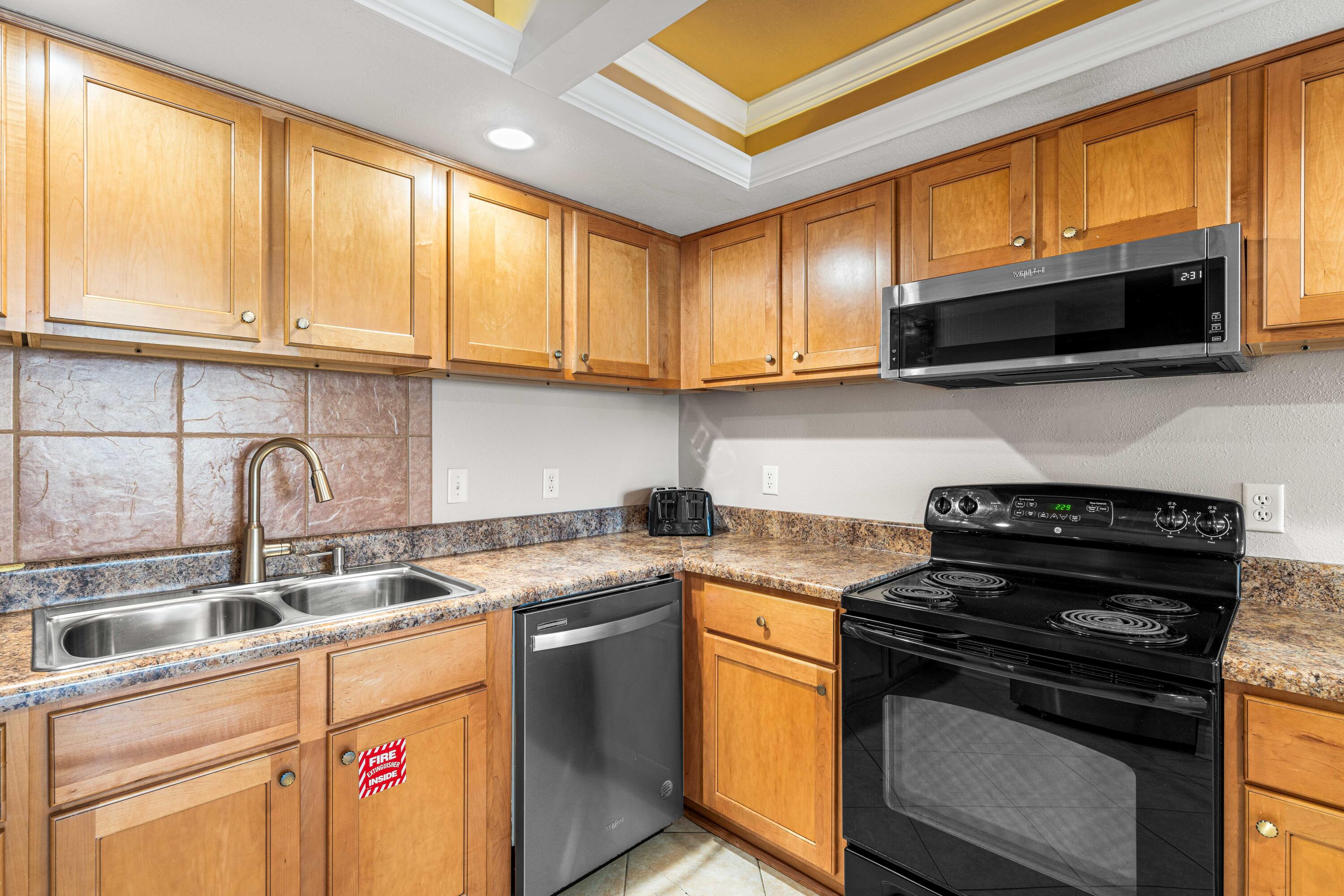 EMERALD SURF CONDO - Residential