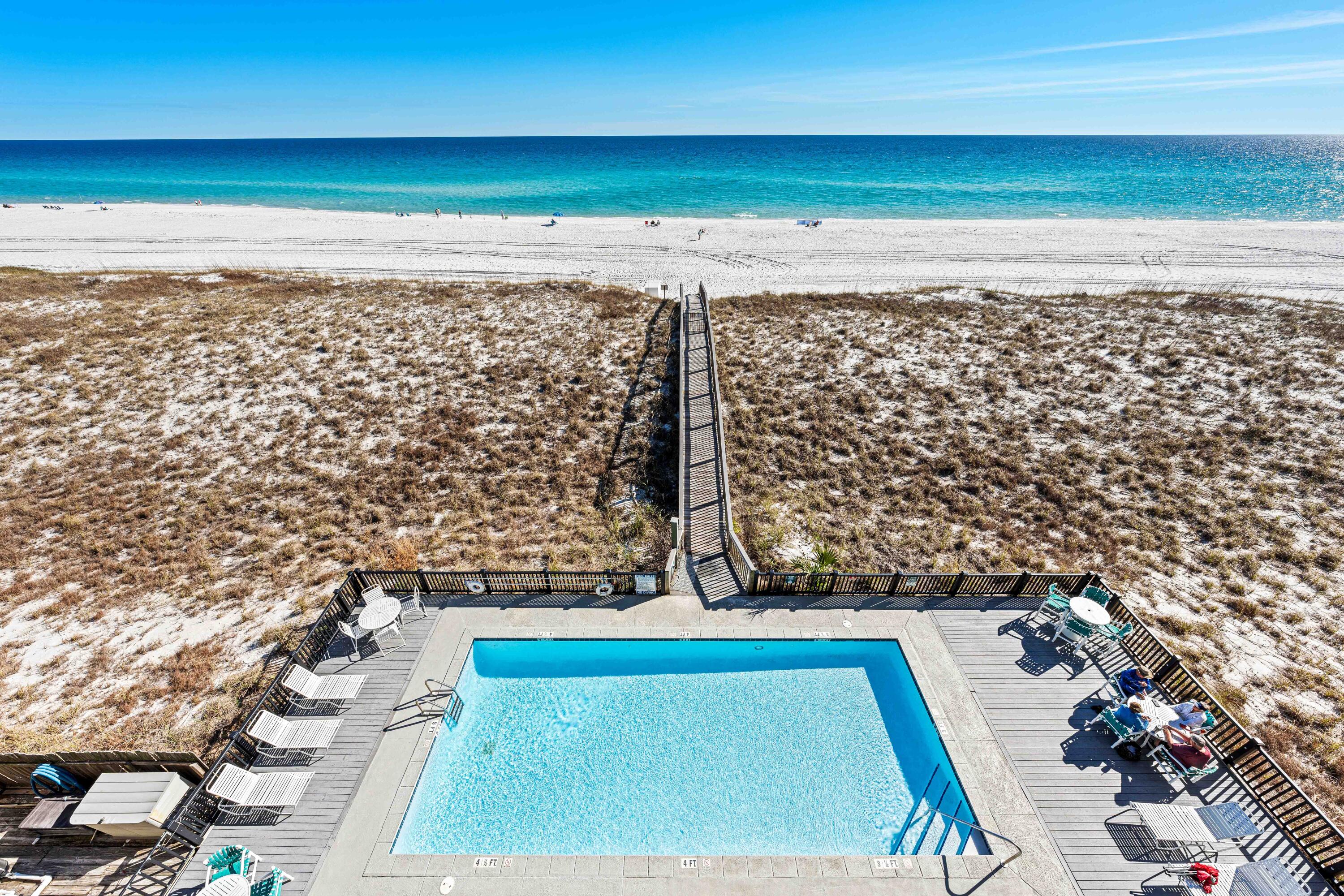 EMERALD SURF CONDO - Residential