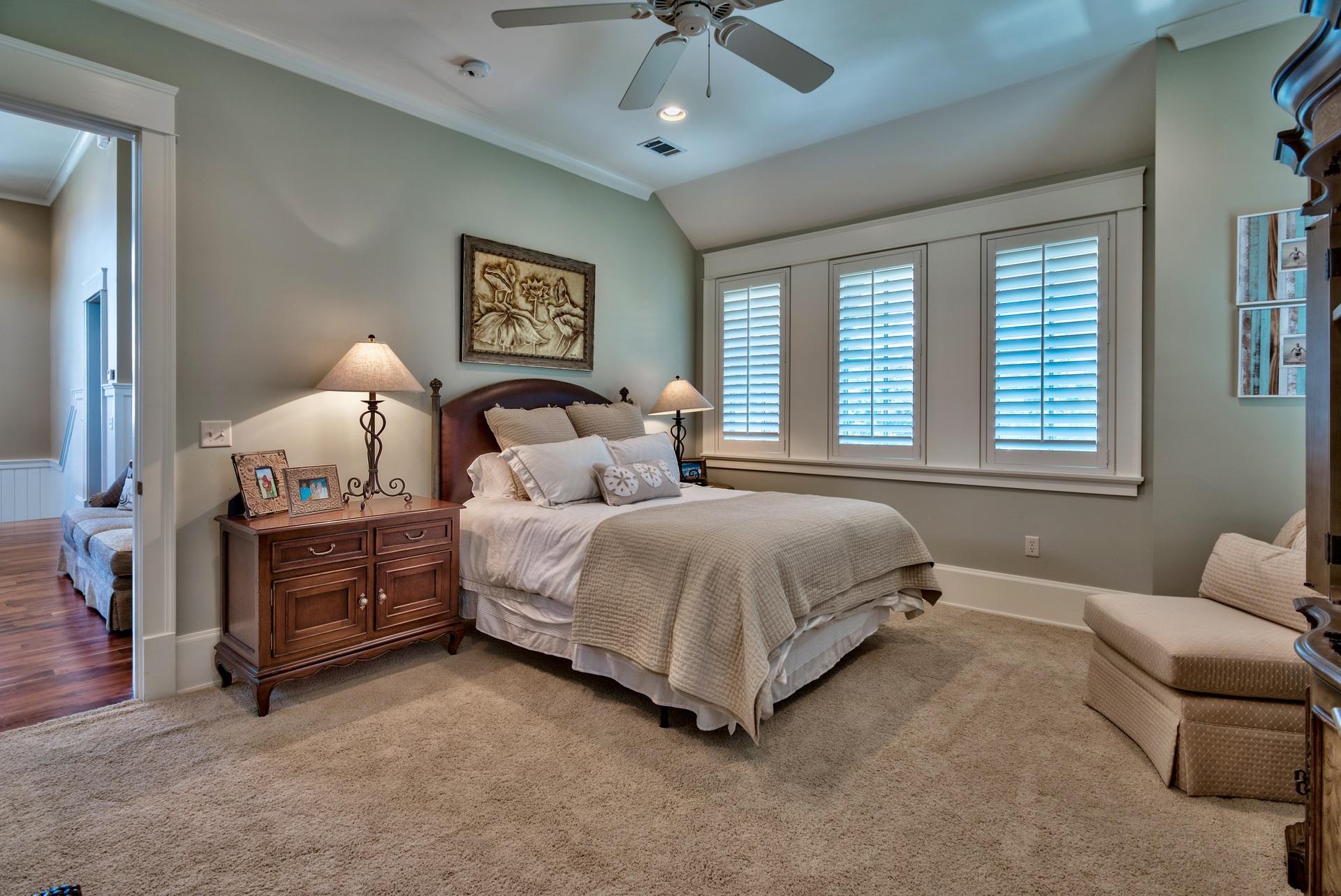 ISLAND ESTATES - Residential