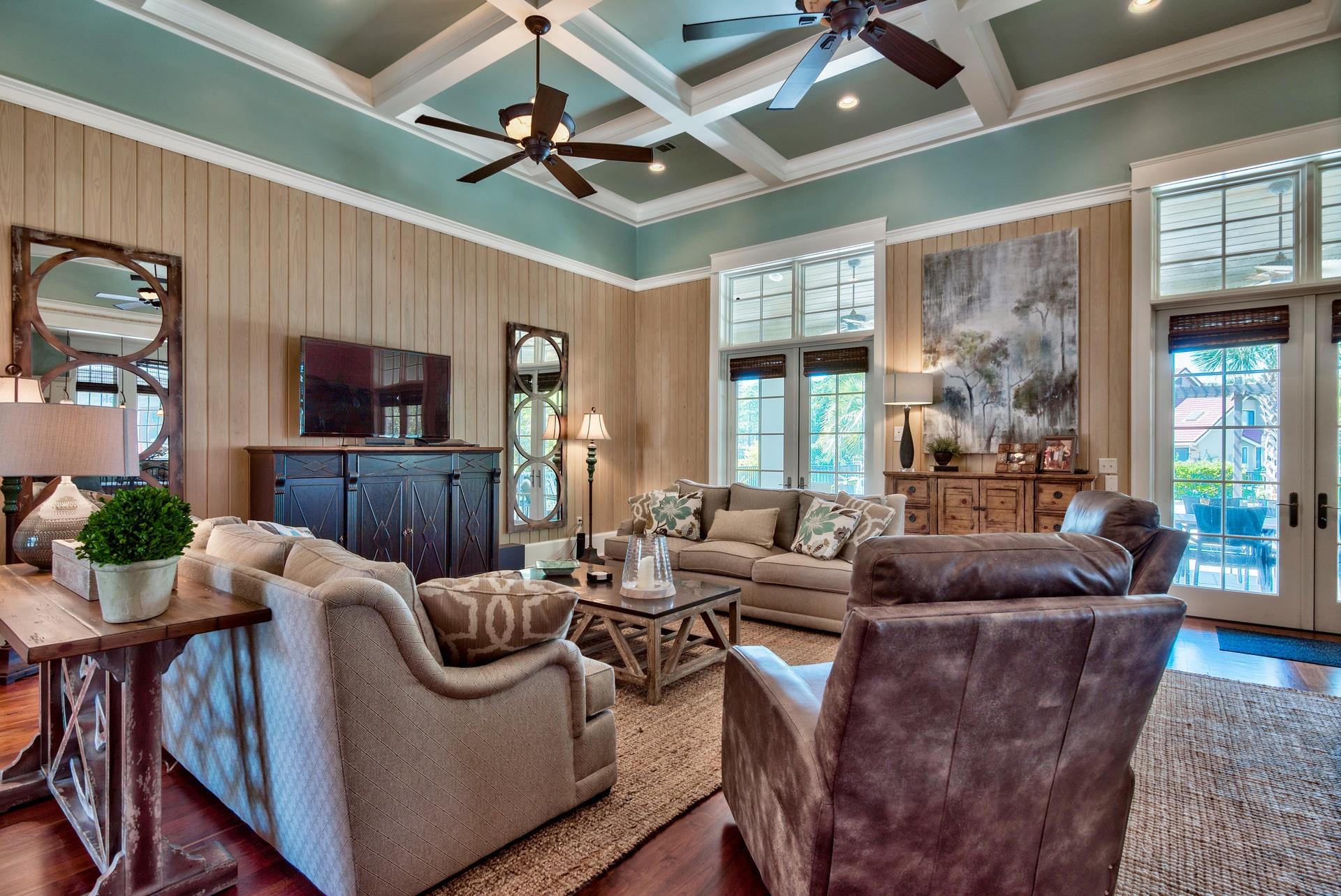 ISLAND ESTATES - Residential