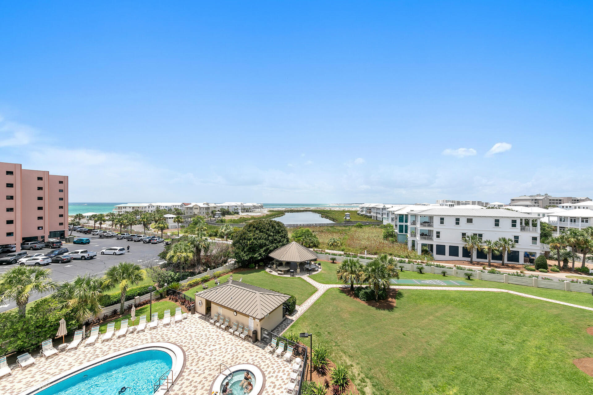 ISLANDER CONDO PH 2 - Residential