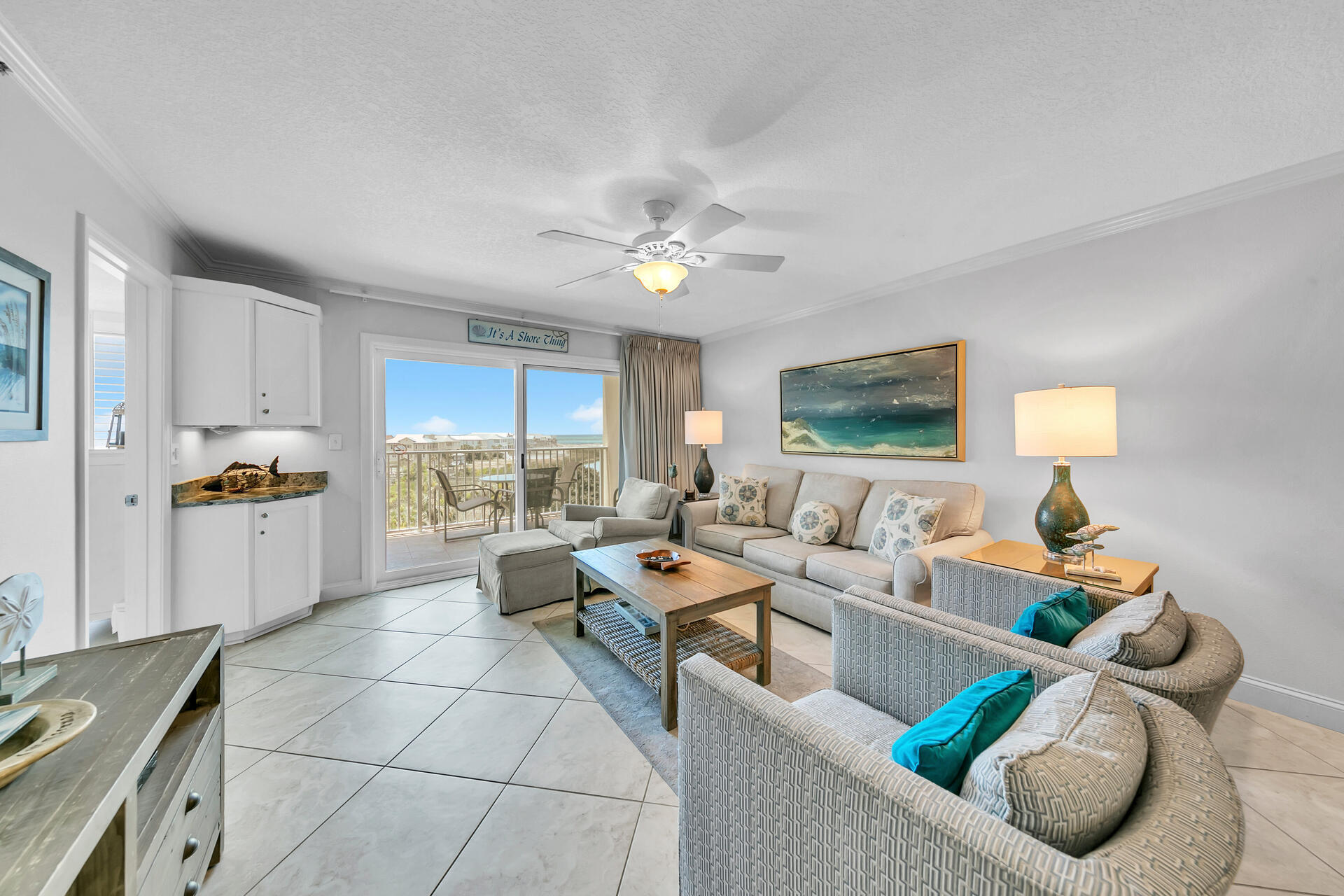ISLANDER CONDO PH 2 - Residential