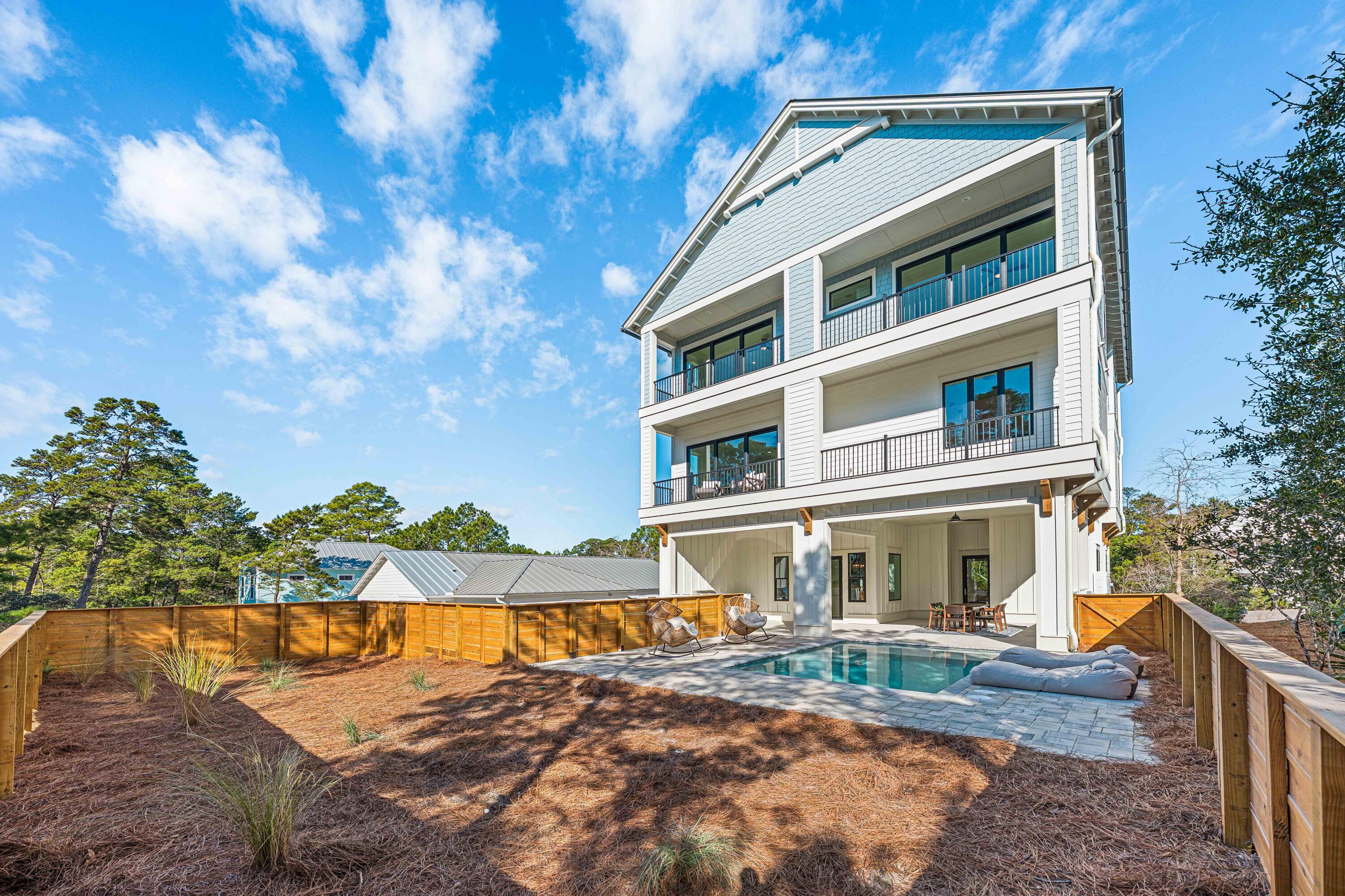 HIDDEN HIGHLANDS - Residential