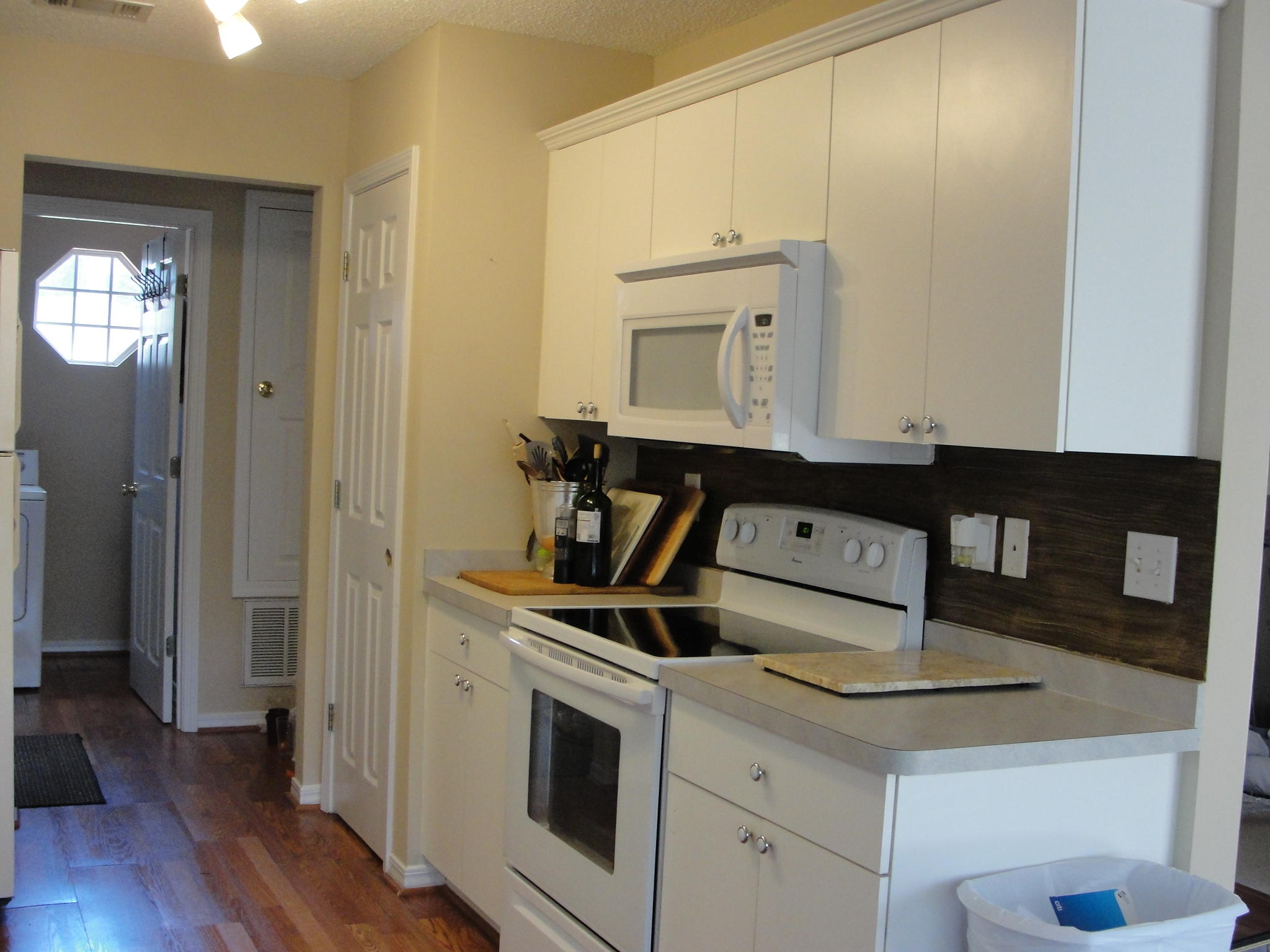 COUNTRYVIEW ESTATES 7TH ADDN - Residential Lease
