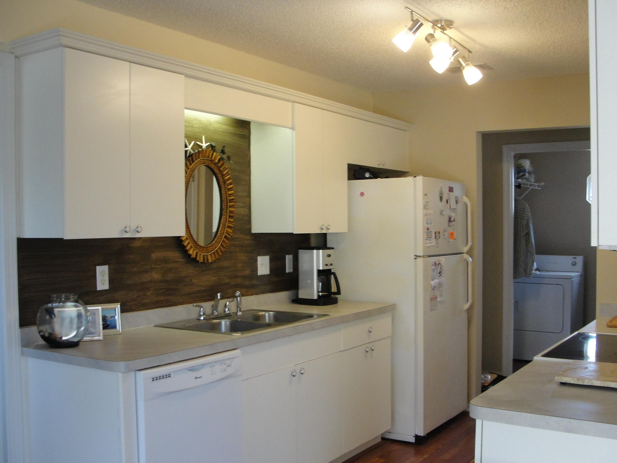 COUNTRYVIEW ESTATES 7TH ADDN - Residential Lease