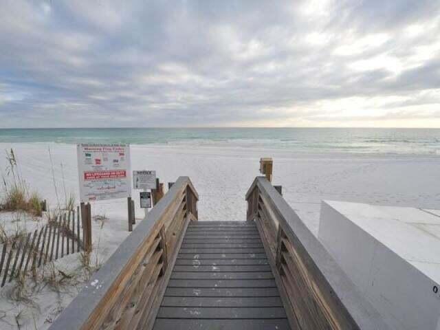 HIDDEN DUNES BEACH COTTAGES 2 - Residential