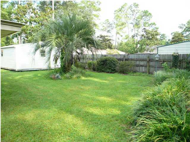 PINEWOOD ESTATES - Residential Lease