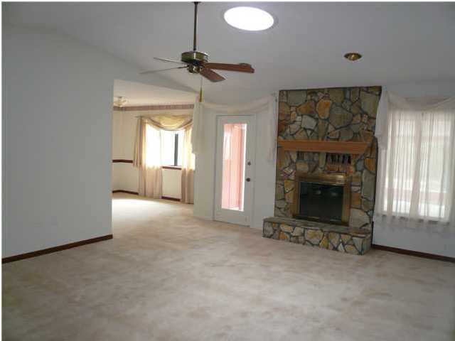 PINEWOOD ESTATES - Residential Lease