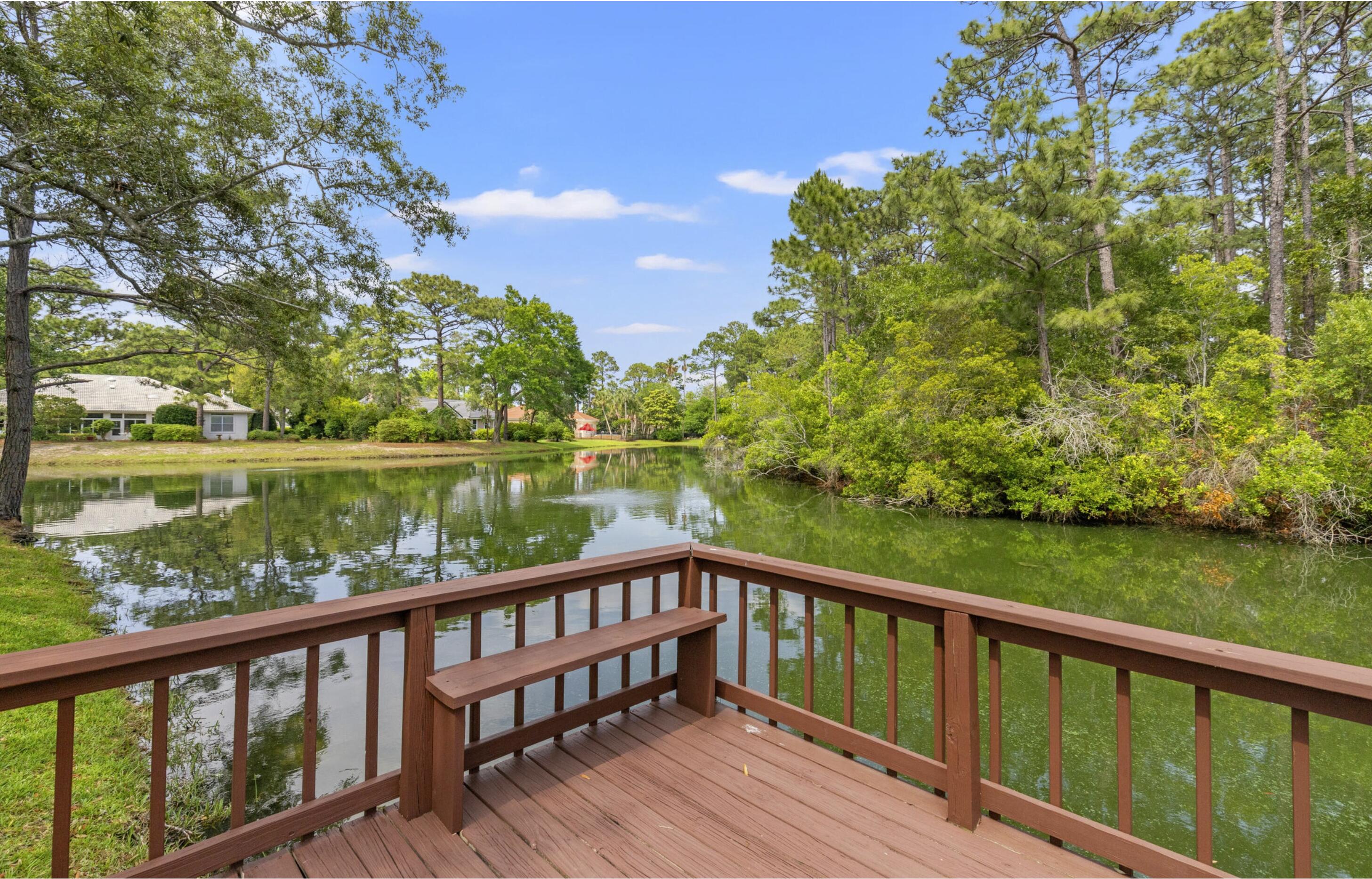DEERWOOD - Residential Lease