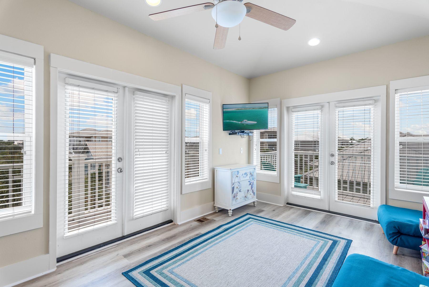 SEACREST BEACH - Residential