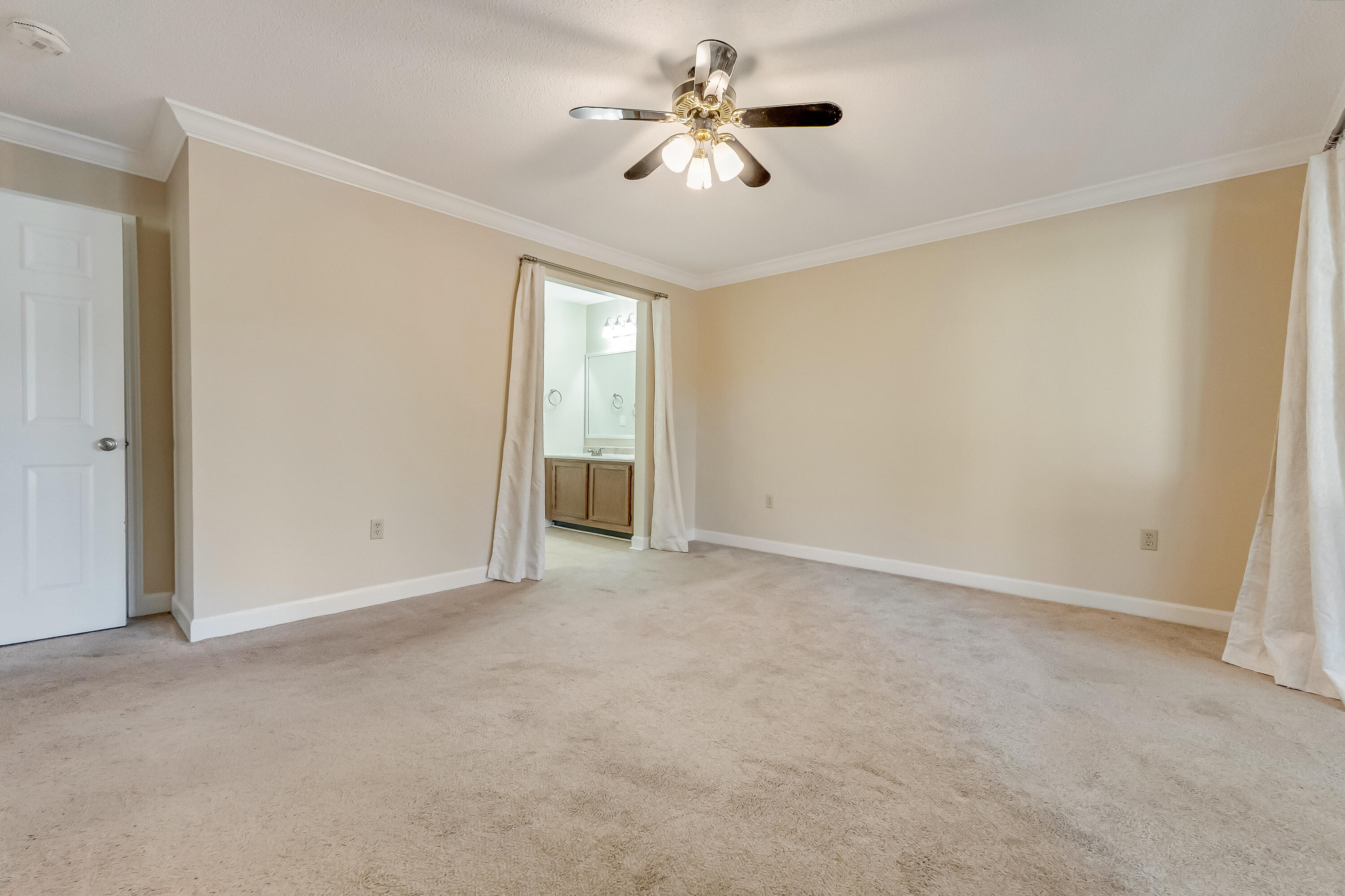 LAKESIDE CONDO AT BLUEWATER BAY - Residential Lease