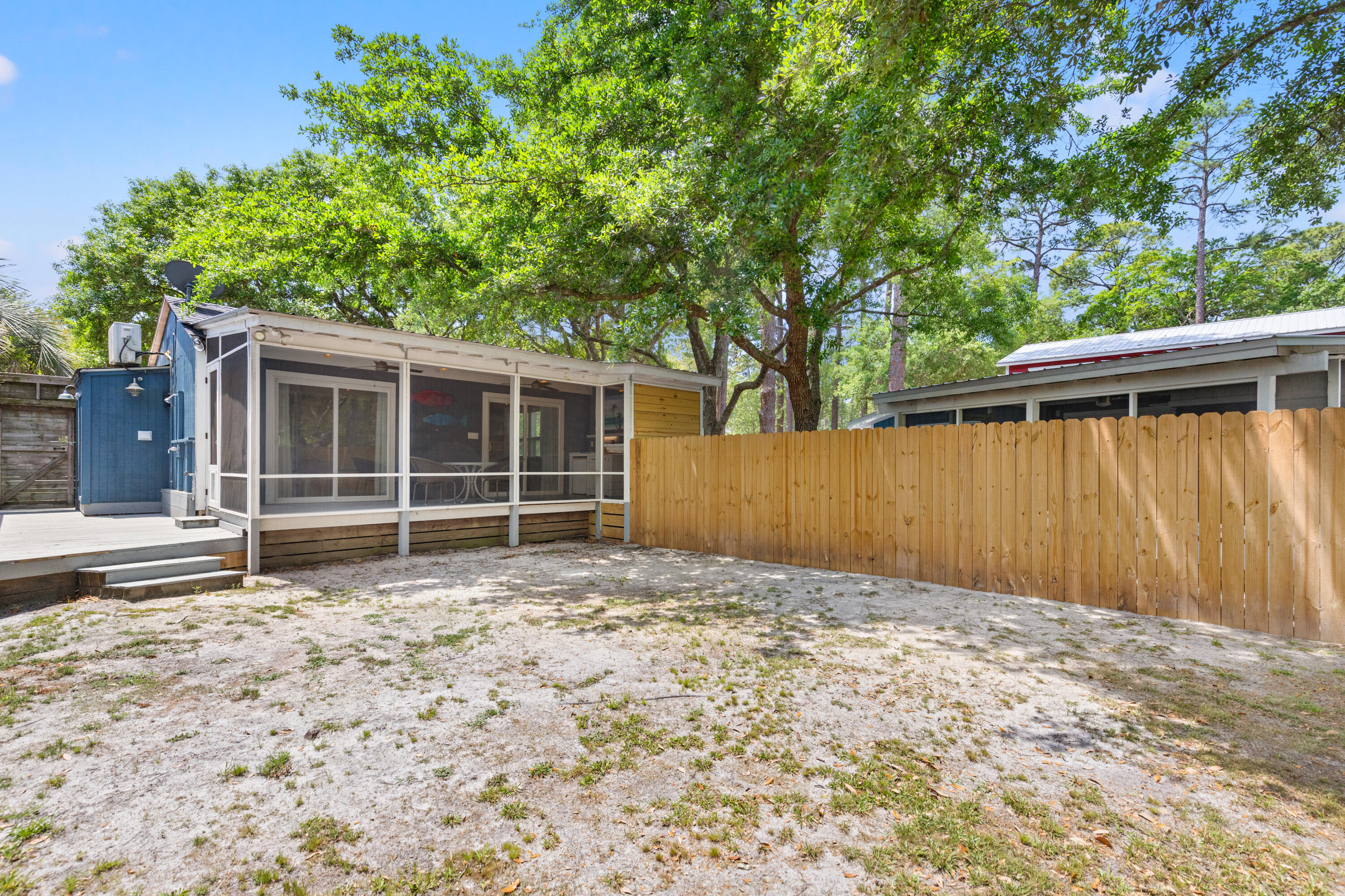 East hewitt - Residential Lease