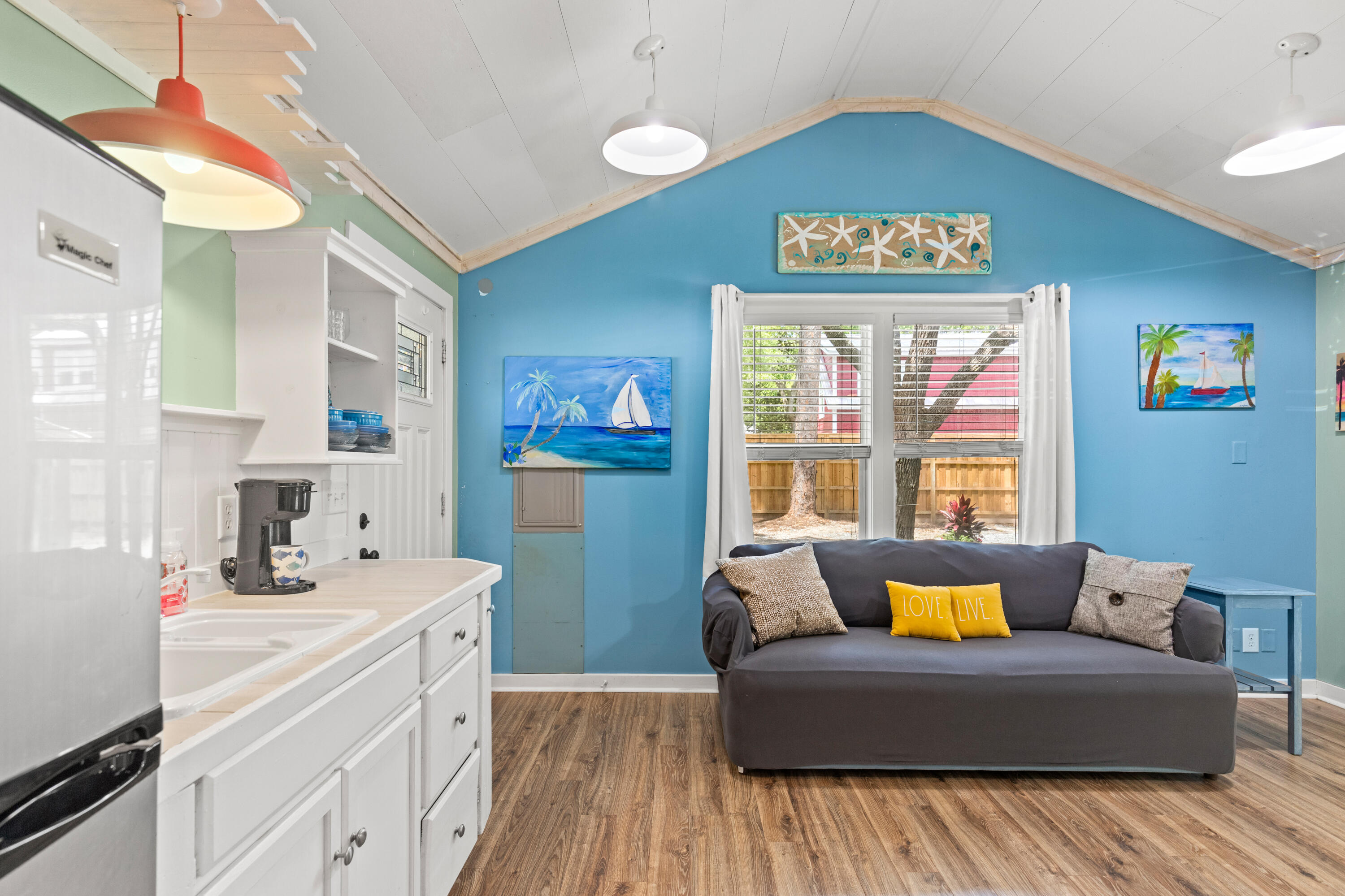 East hewitt - Residential Lease