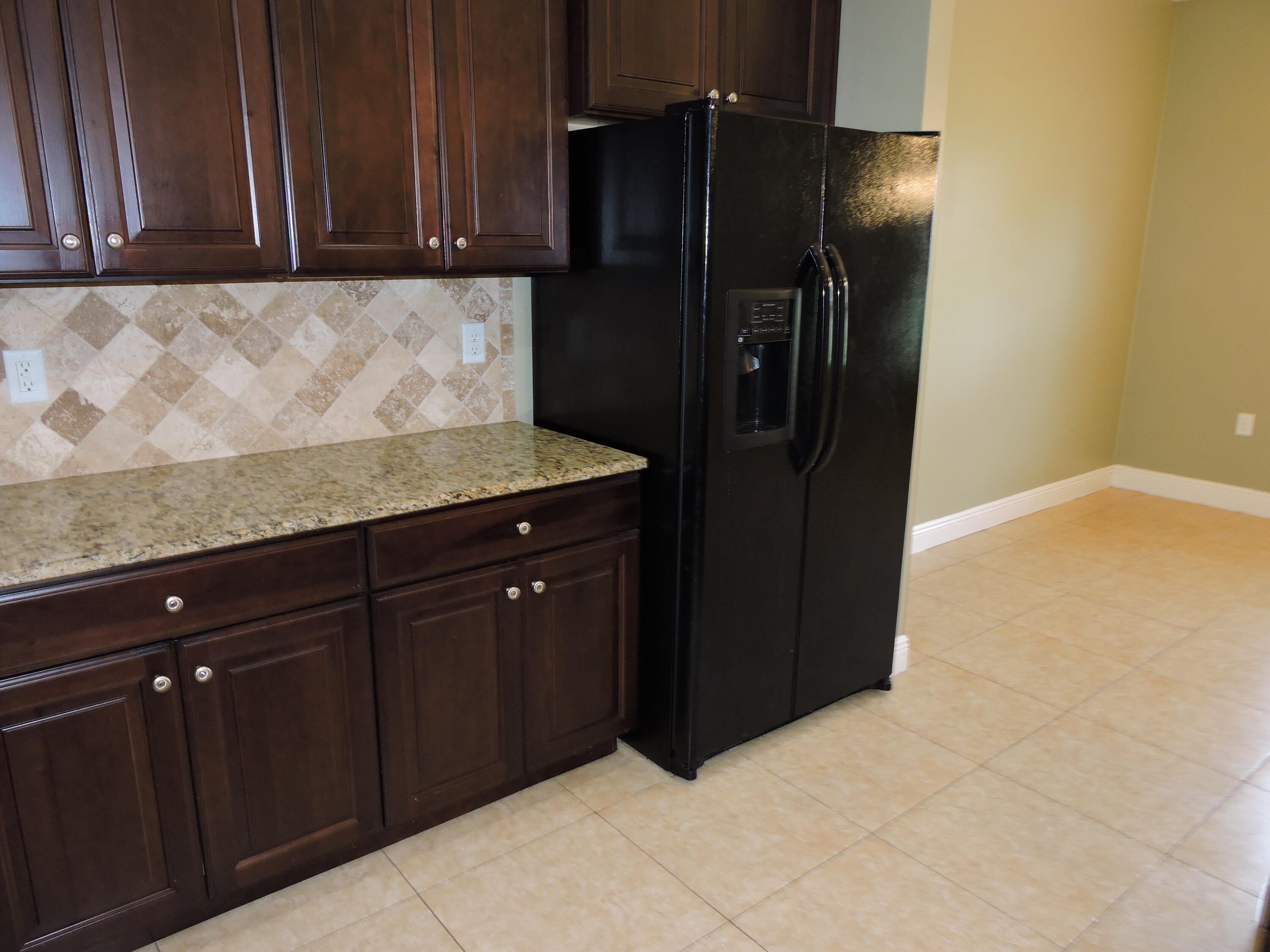 ASHTIN ESTATES - Residential Lease