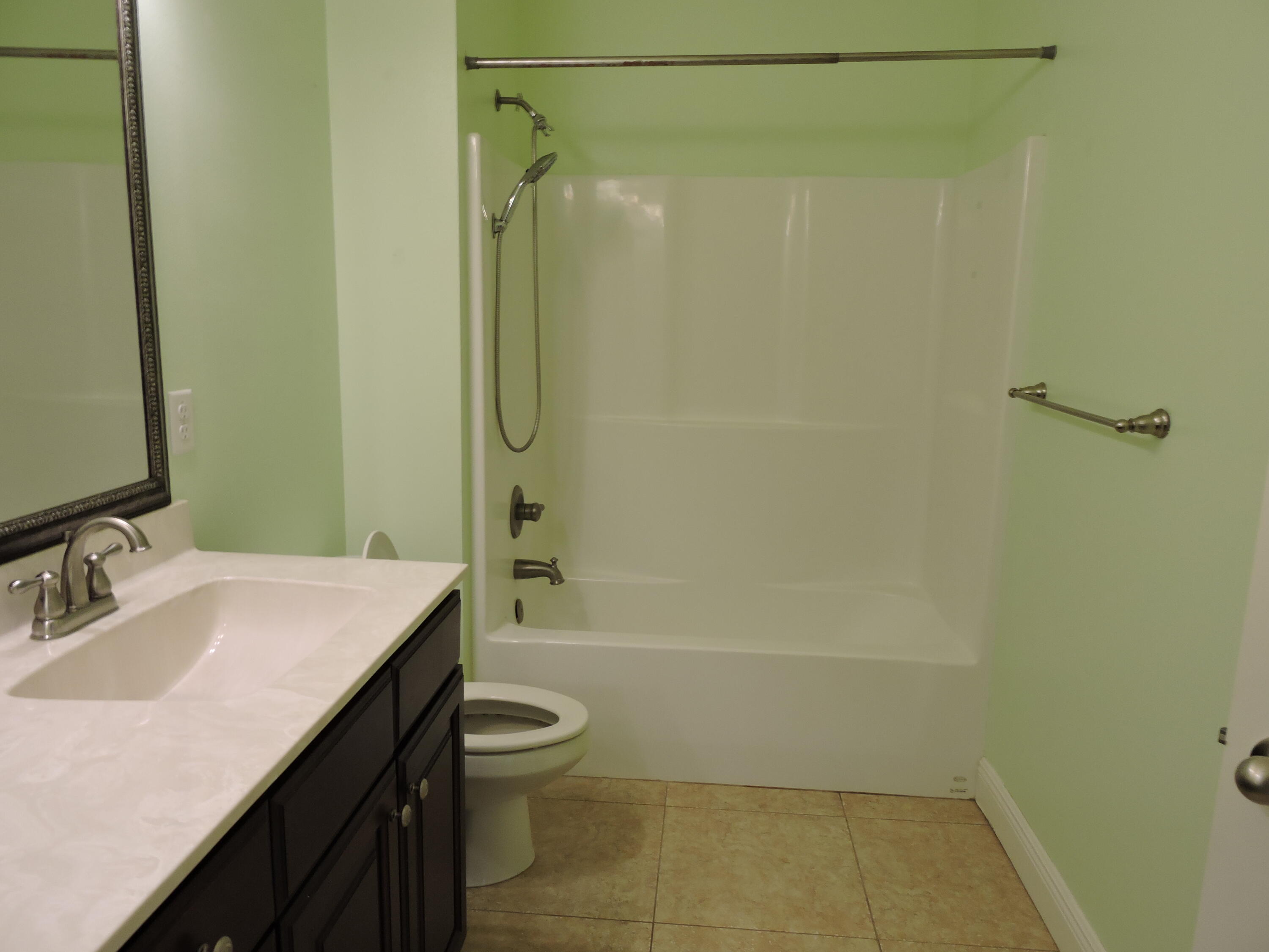ASHTIN ESTATES - Residential Lease