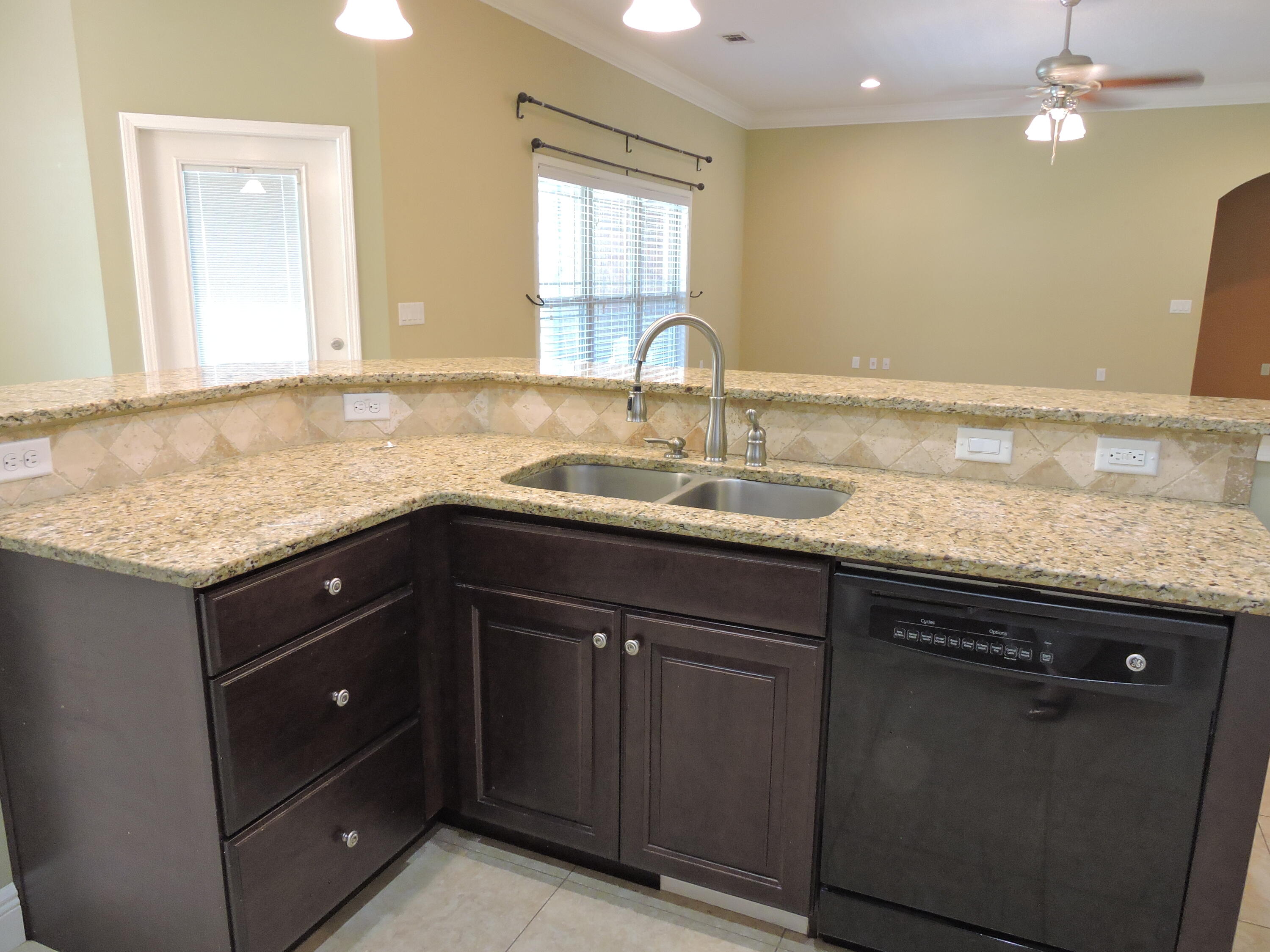 ASHTIN ESTATES - Residential Lease
