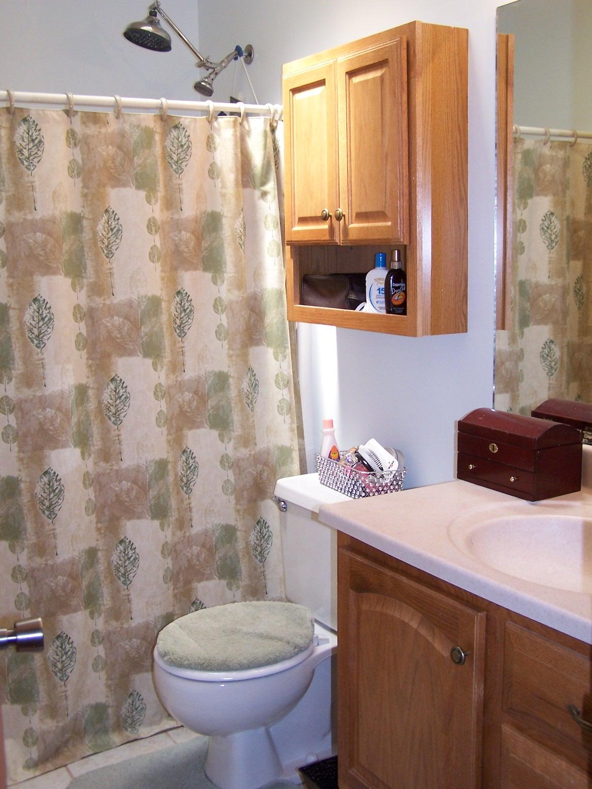 KELLY HILL ESTATES - Residential Lease