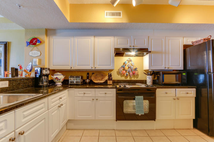 EMERALD BEACH PH 1 - Residential