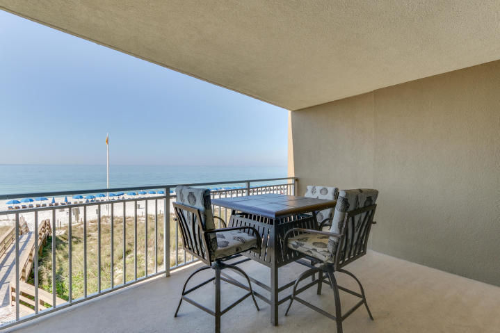EMERALD BEACH PH 1 - Residential