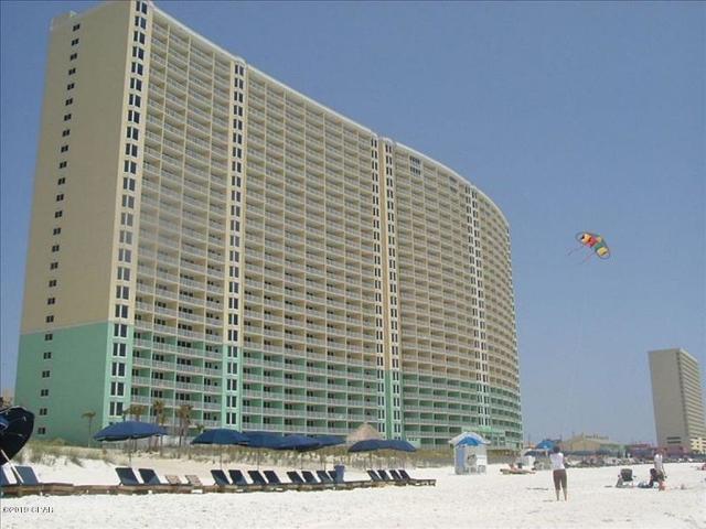 EMERALD BEACH PH 1 - Residential