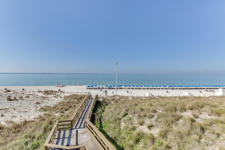 EMERALD BEACH PH 1 - Residential