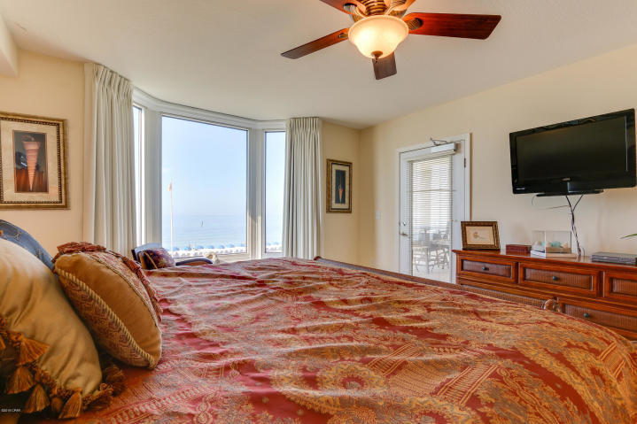 EMERALD BEACH PH 1 - Residential