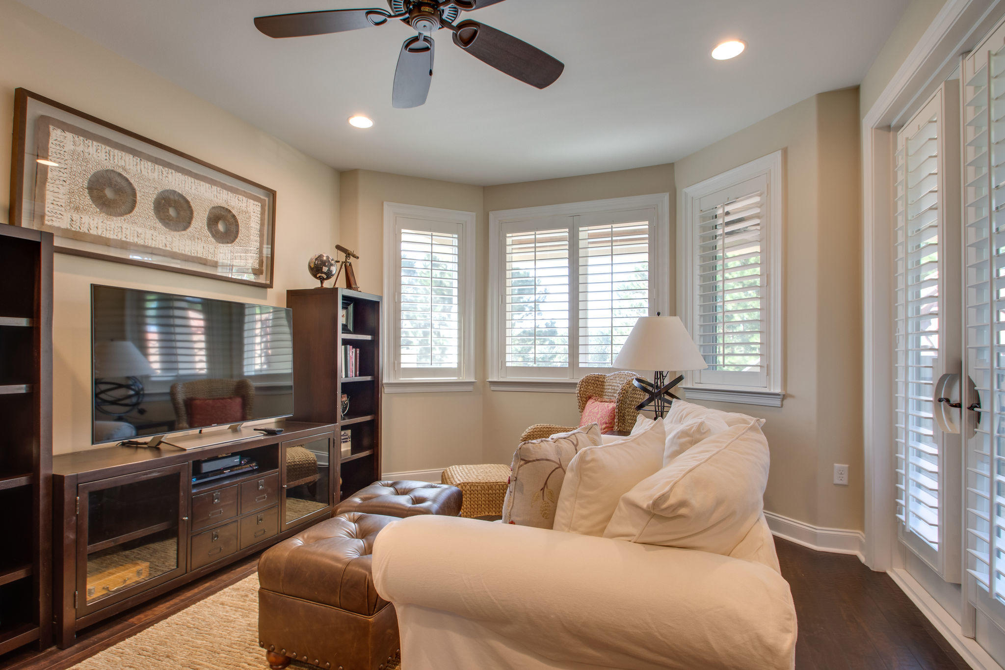 BURNT PINE - Residential